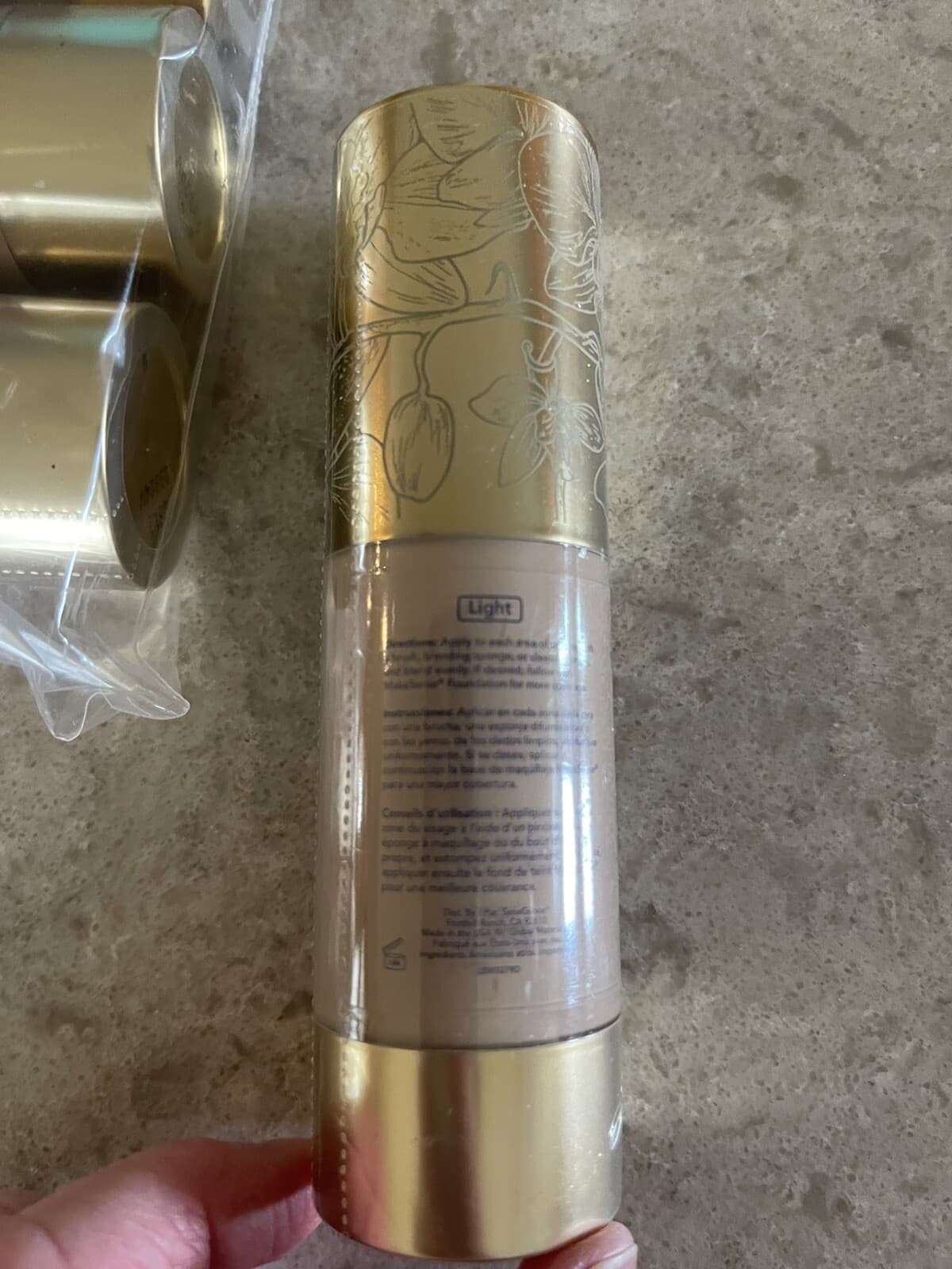 MakeSense Color Correcting Tinted Moisturizer SeneGence Full Size Choose Shade - Thumbnail 5