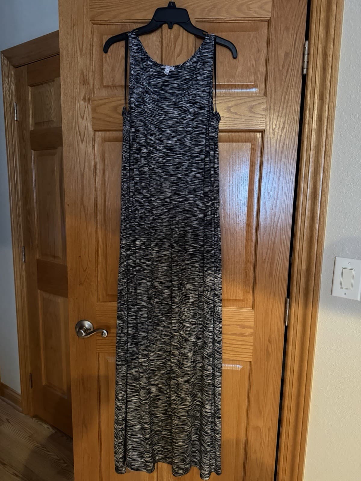 Womens Sleeveless Black & White Maxi Dress Medium by Love Fire