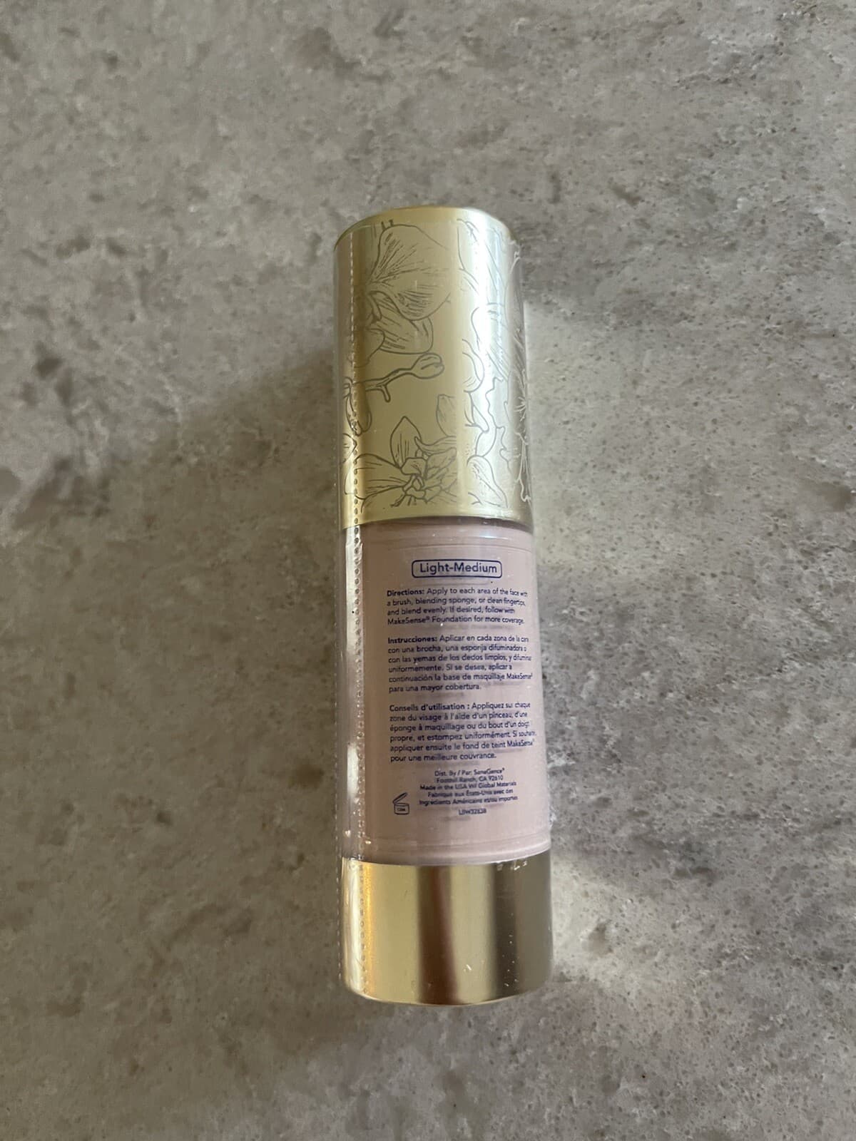 MakeSense Color Correcting Tinted Moisturizer SeneGence Full Size Choose Shade - Thumbnail 6