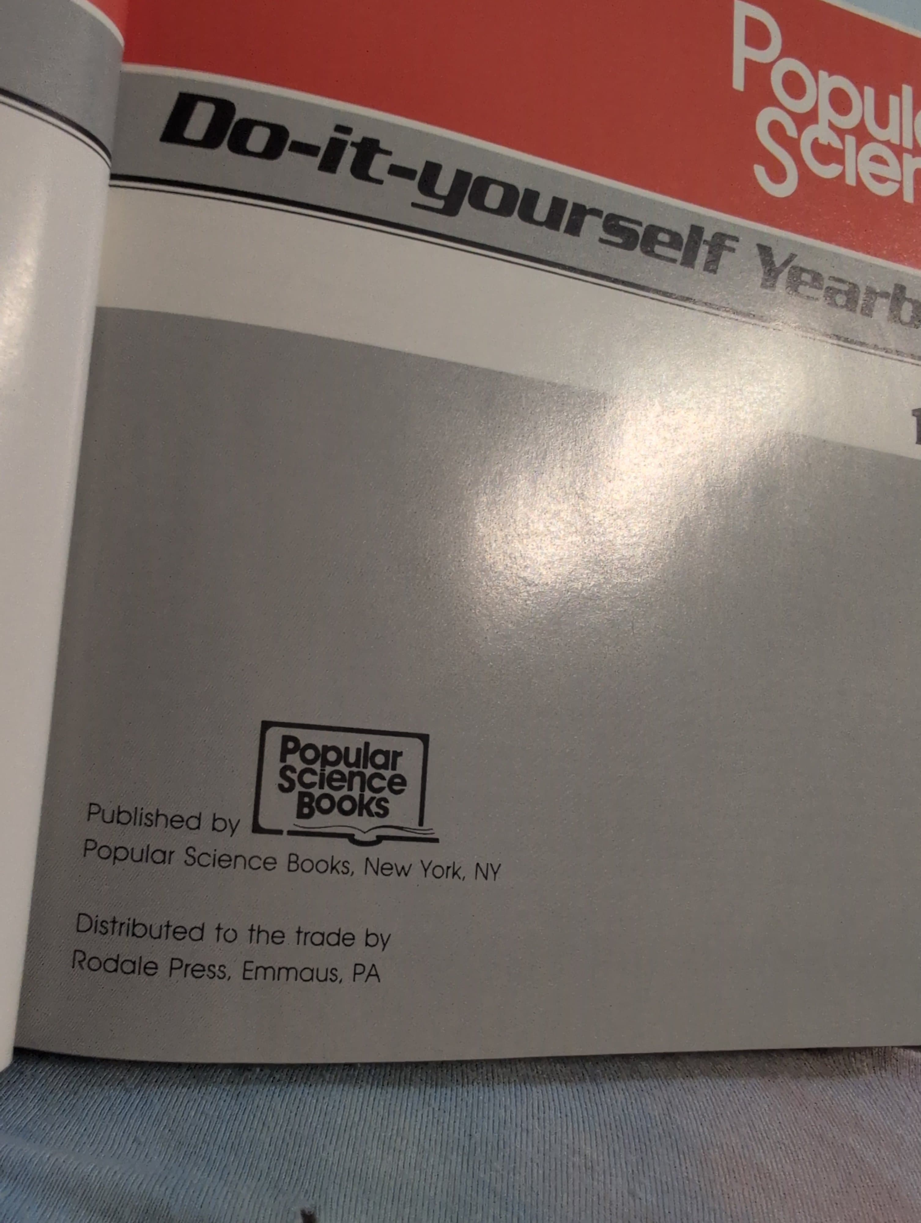 Popular Science Do-it-yourself Yearbook 1989 - Thumbnail 2