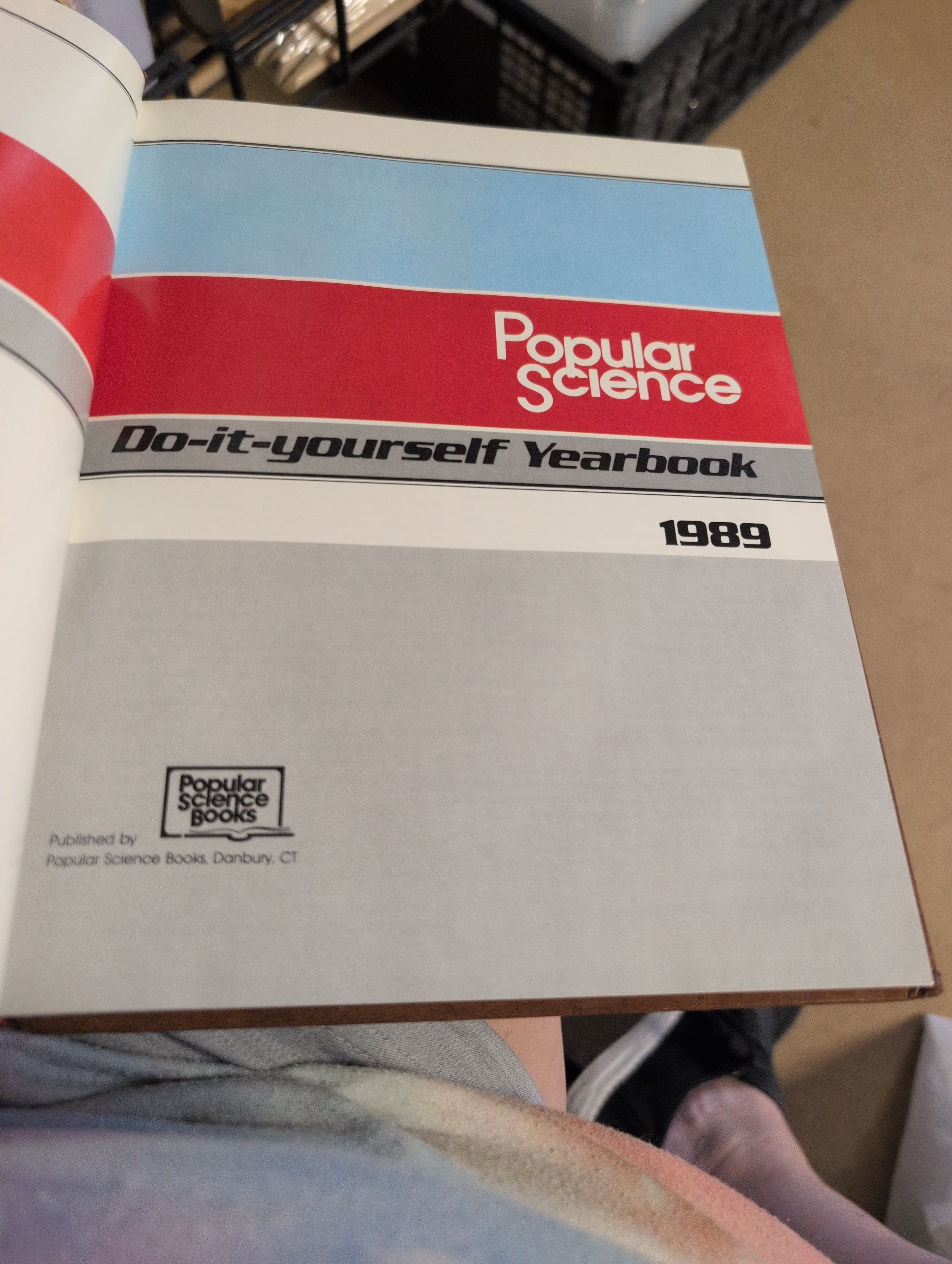 Popular Science 1989 Do-it-yourself Yearbook - Thumbnail 2