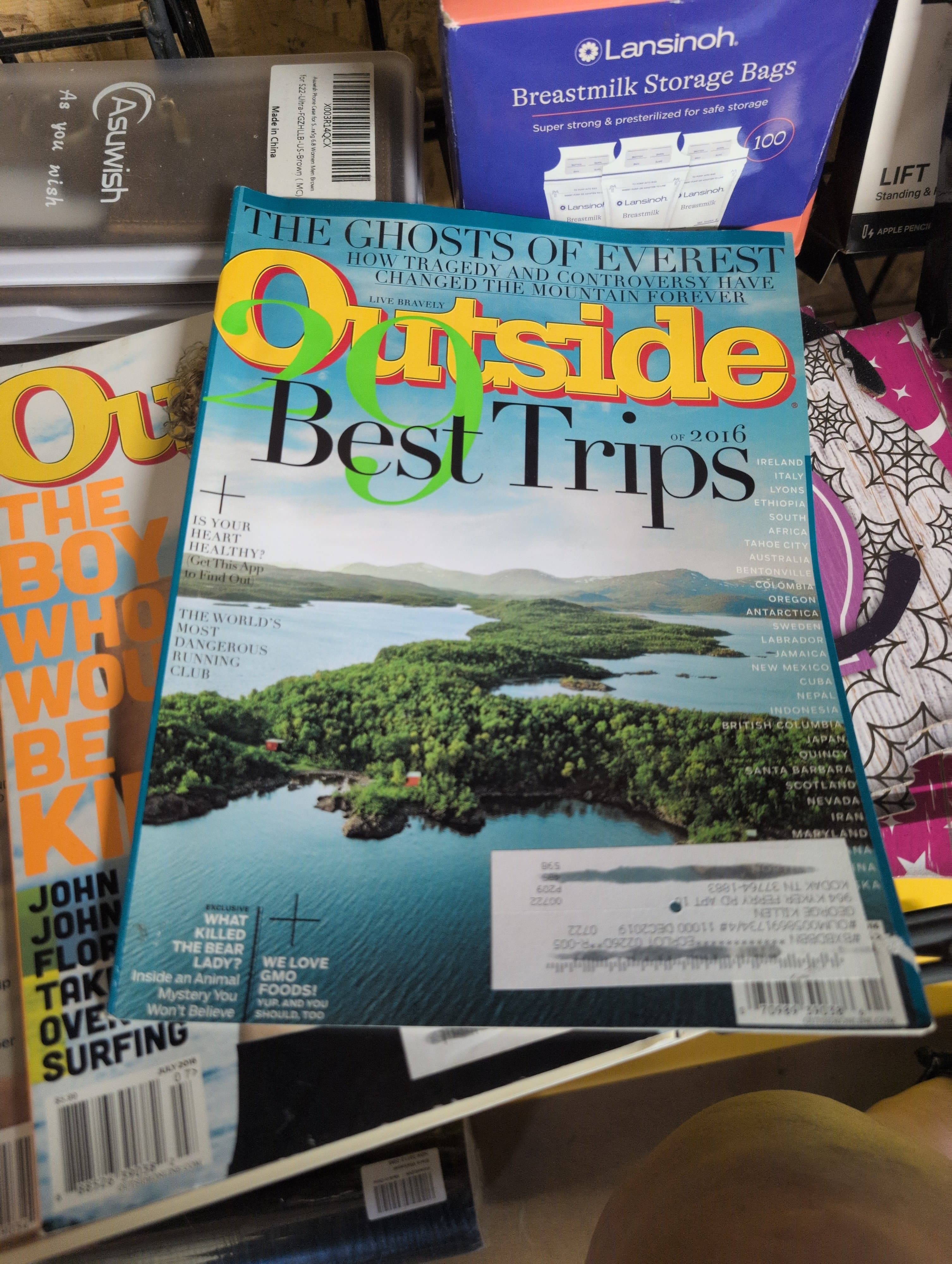 Outside Magazine Lot of 3 Issues 2016-2019 - Thumbnail 3