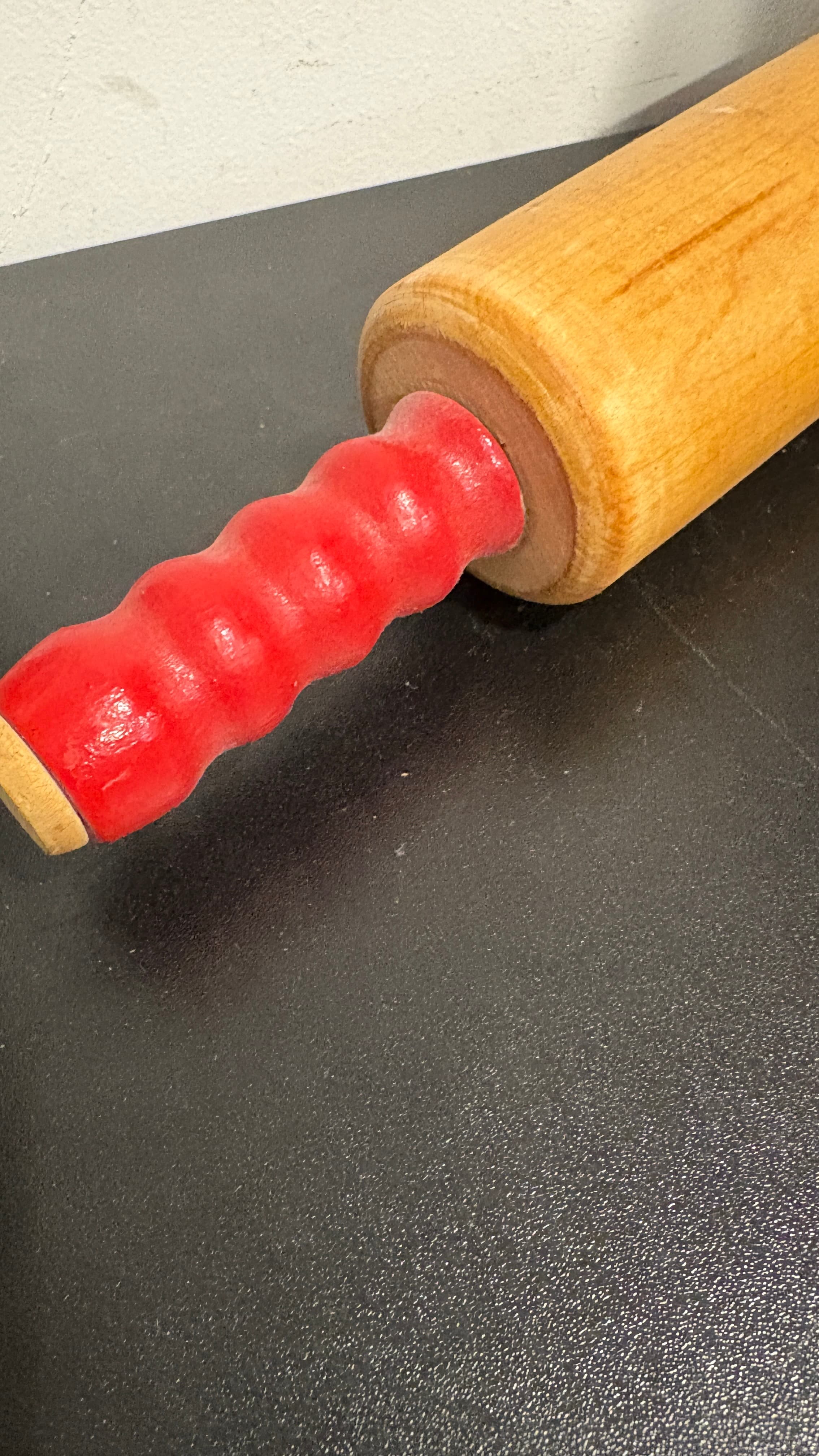 Red Handled Rolling Pin - Regular