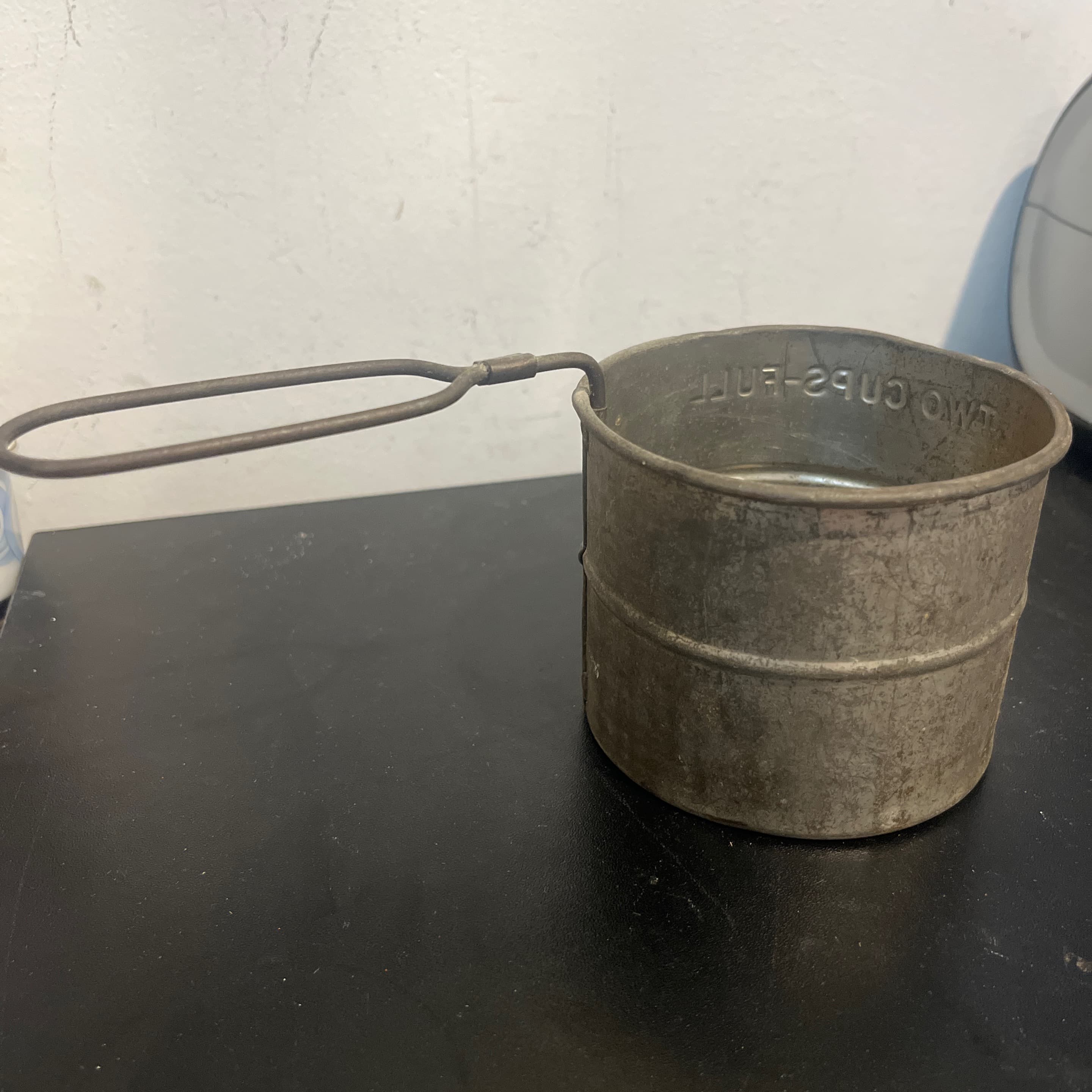 Metal Tin Two Cups Full Flour Sifter Handheld - Regular