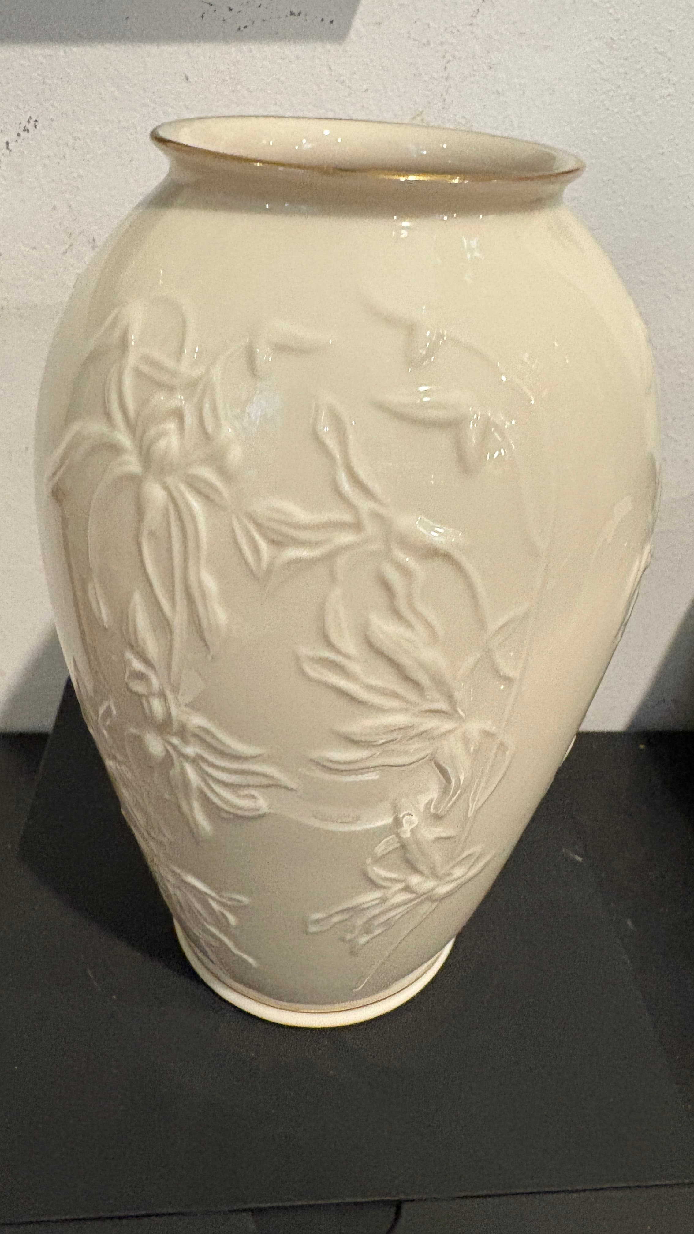 Lenox Iris Flower Vase - Regular