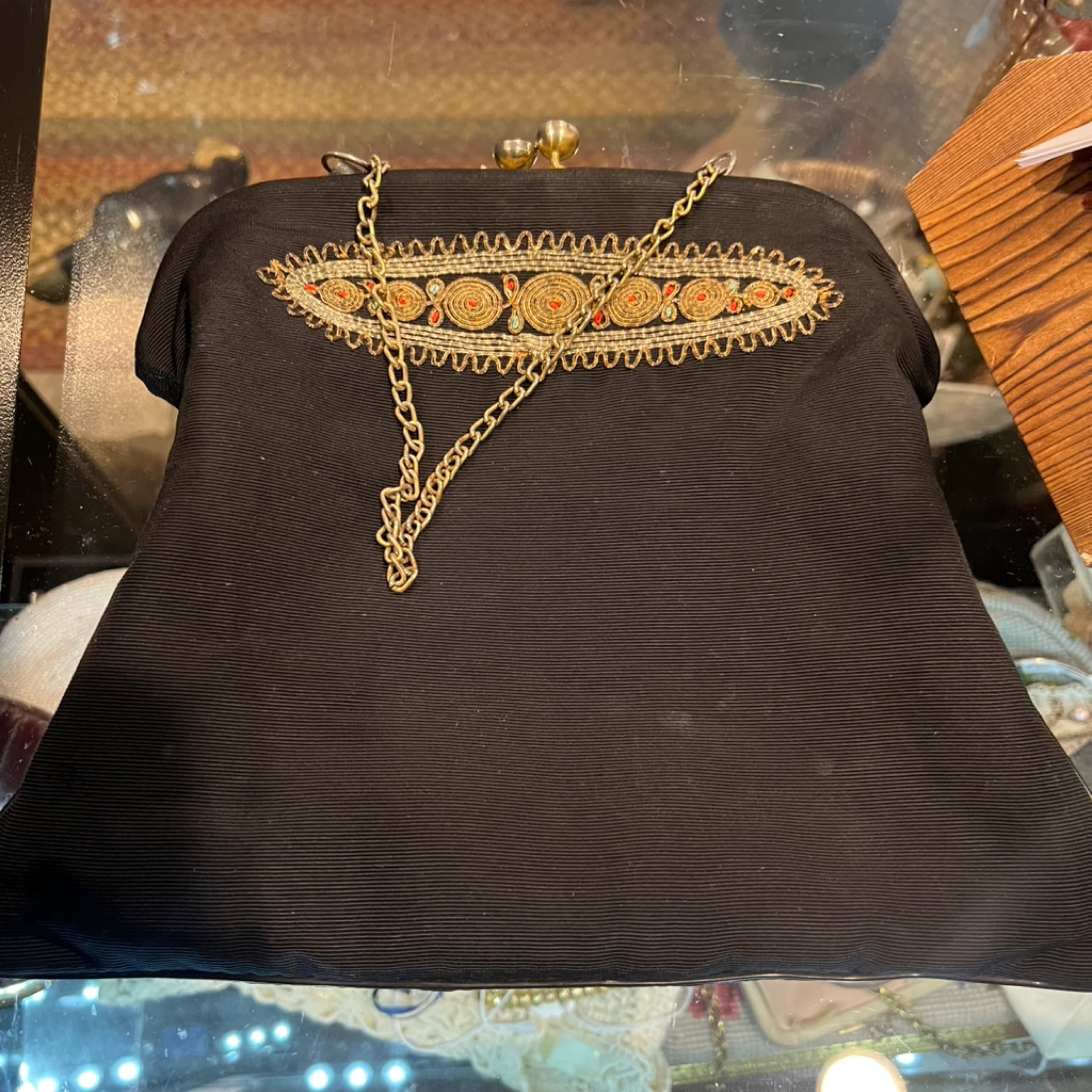 Vtg beaded embroidered purse gold chain strap 1227 - Regular