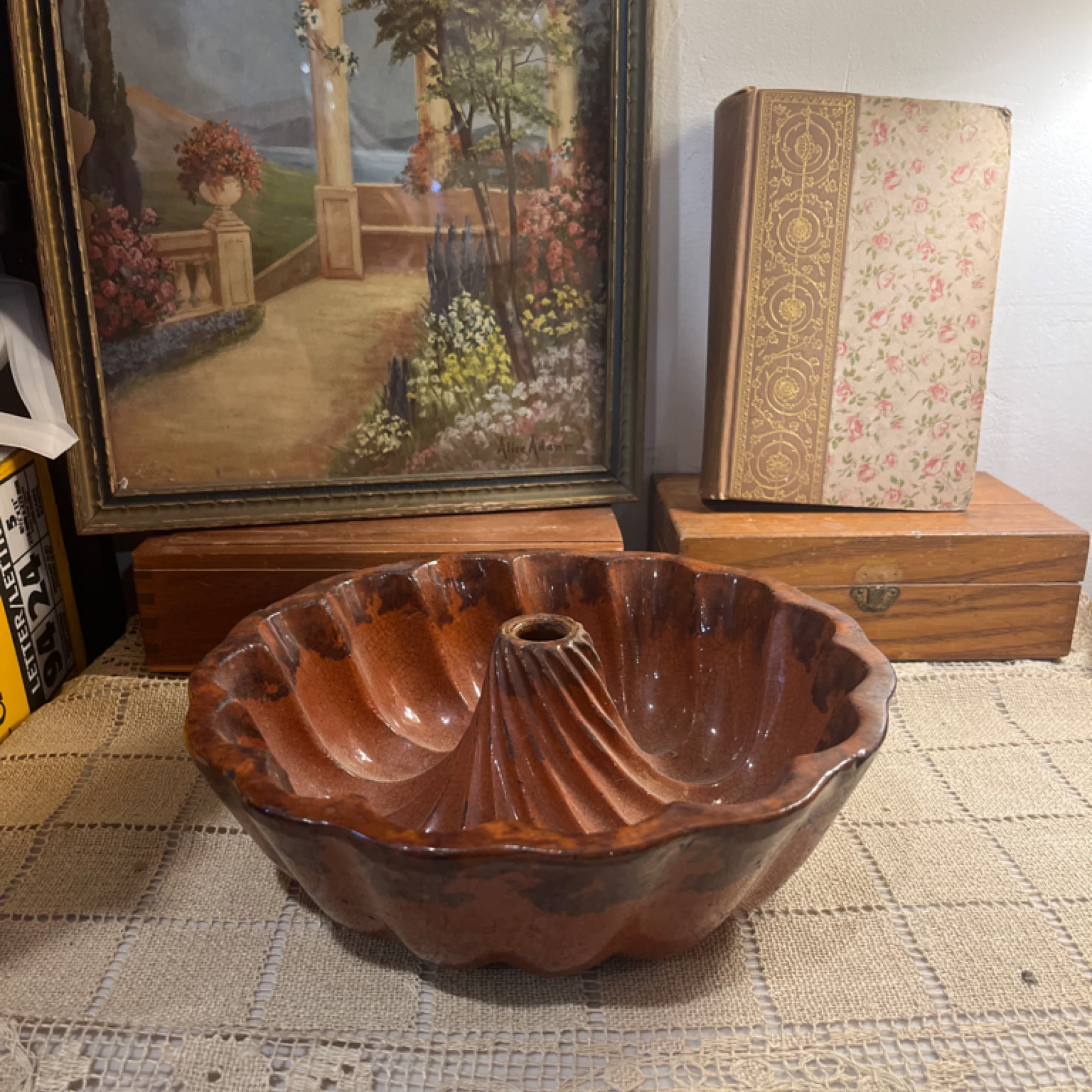 Redware Fluted Cake Mold with Central Tube - Regular