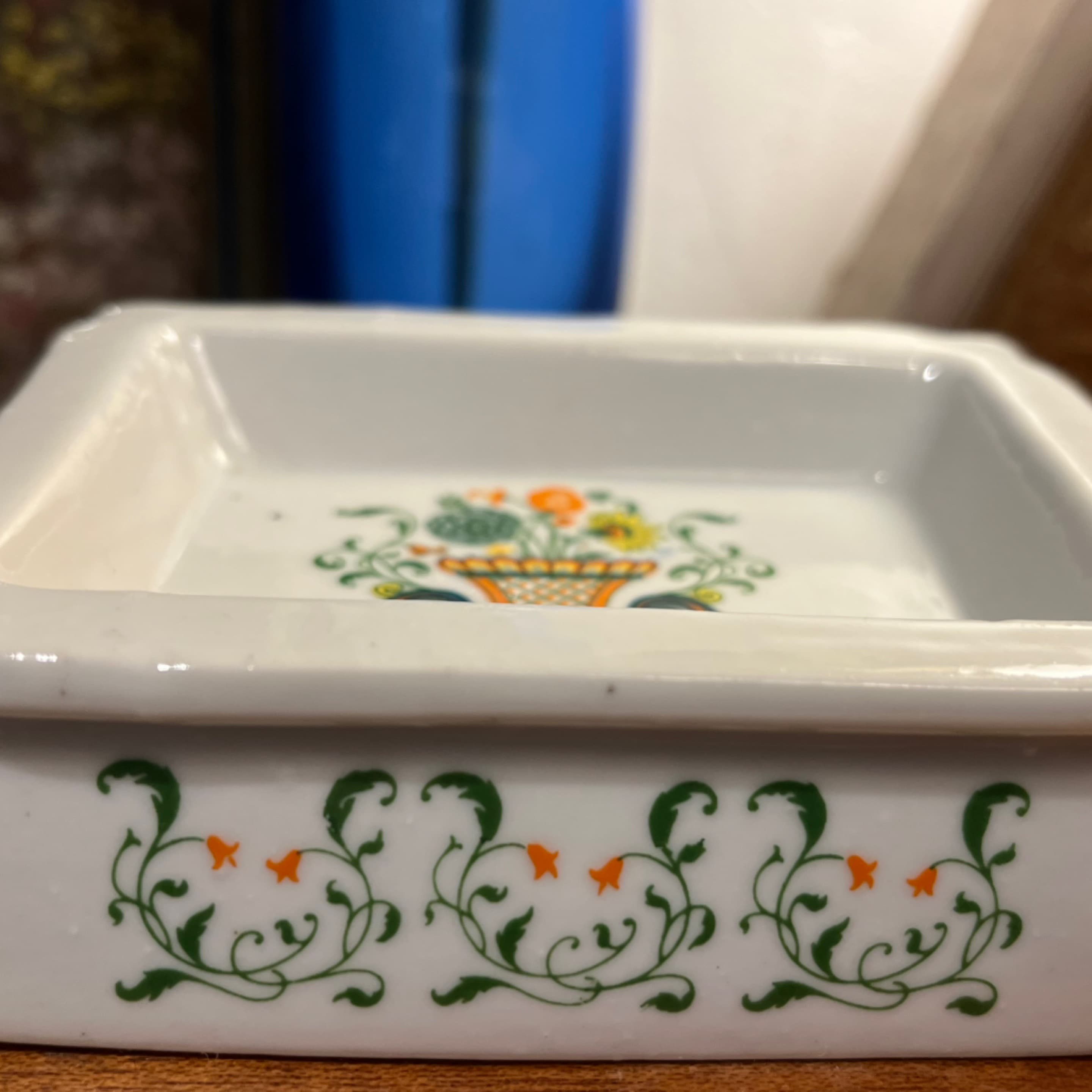 Vintage Ceramic Dish - Regular