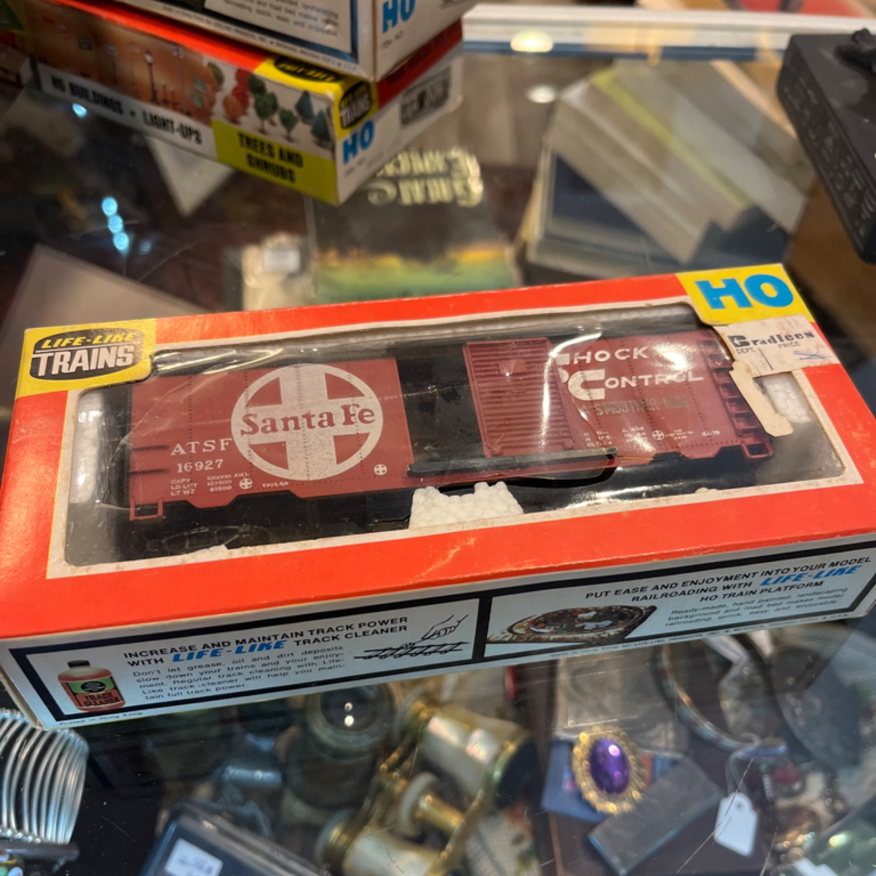 HO Steel Box Car - Regular