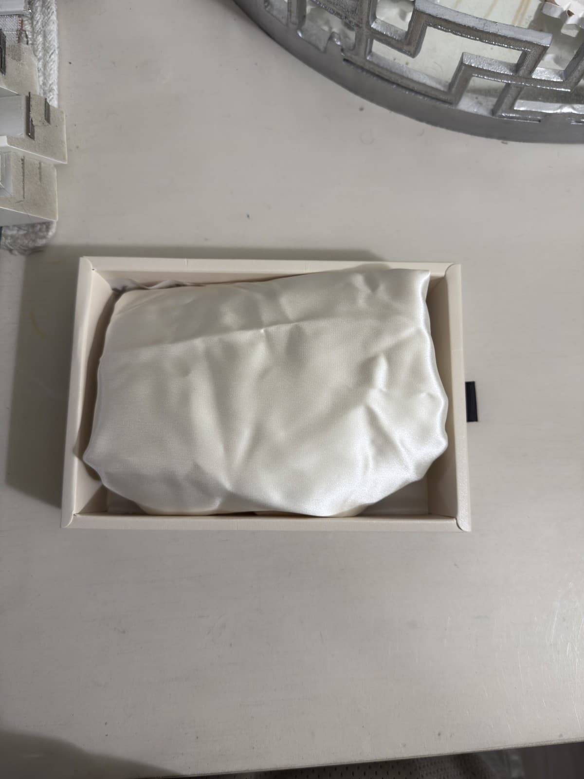 NWOB $110 BLISSY Mulberry Silk Pillowcase KING Ash Blue - Thumbnail 3