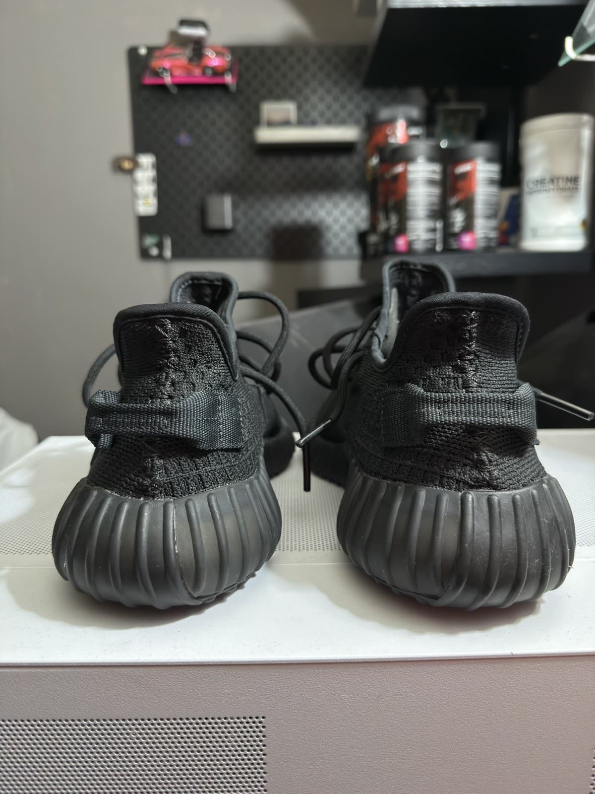 Size 7.5 - adidas Yeezy Boost 350 V2 Low Onyx - Thumbnail 5