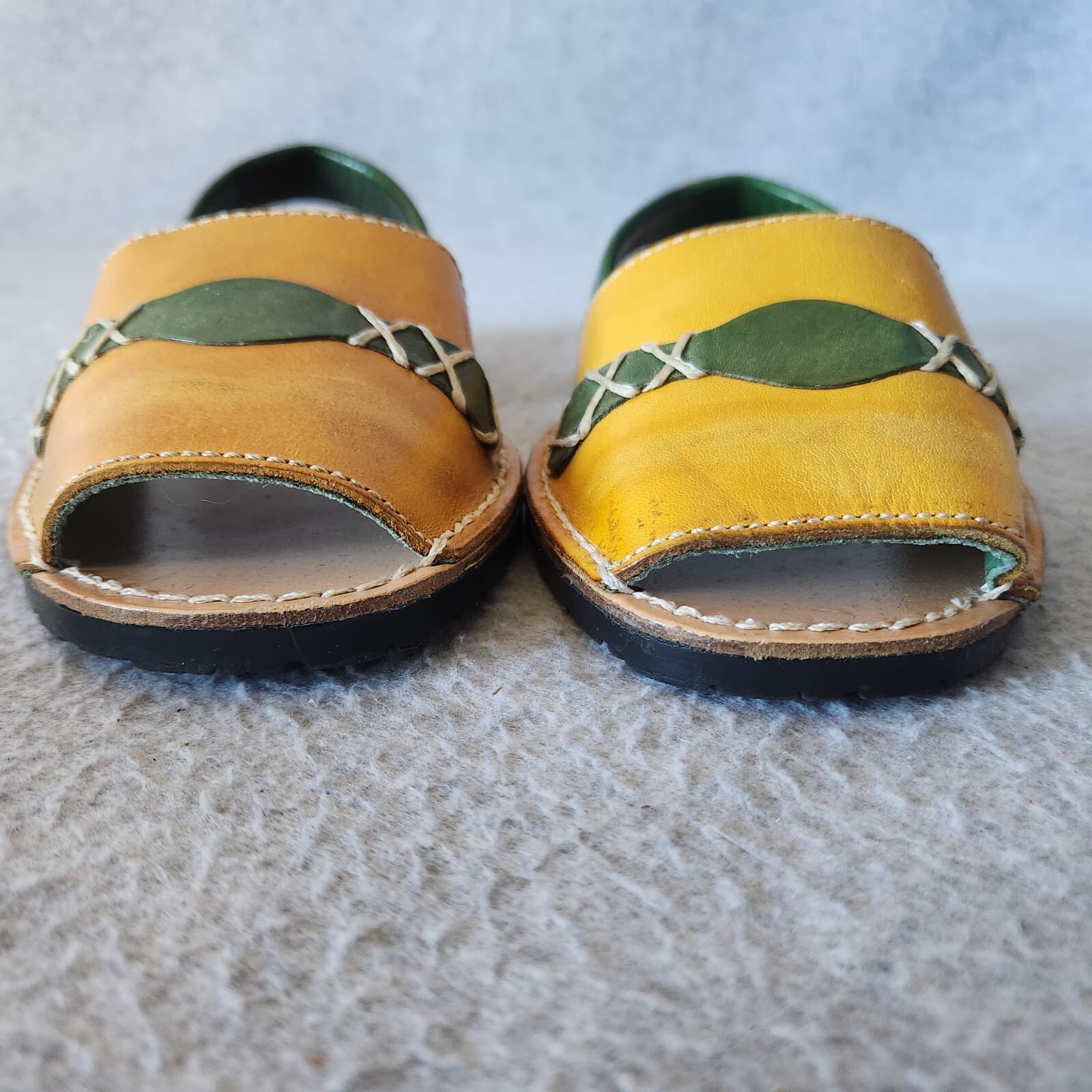 NWoB Tortue Jolie Leather Menorcan Sandal Peep Toe Slingback Yellow Green EU36 - Thumbnail 9