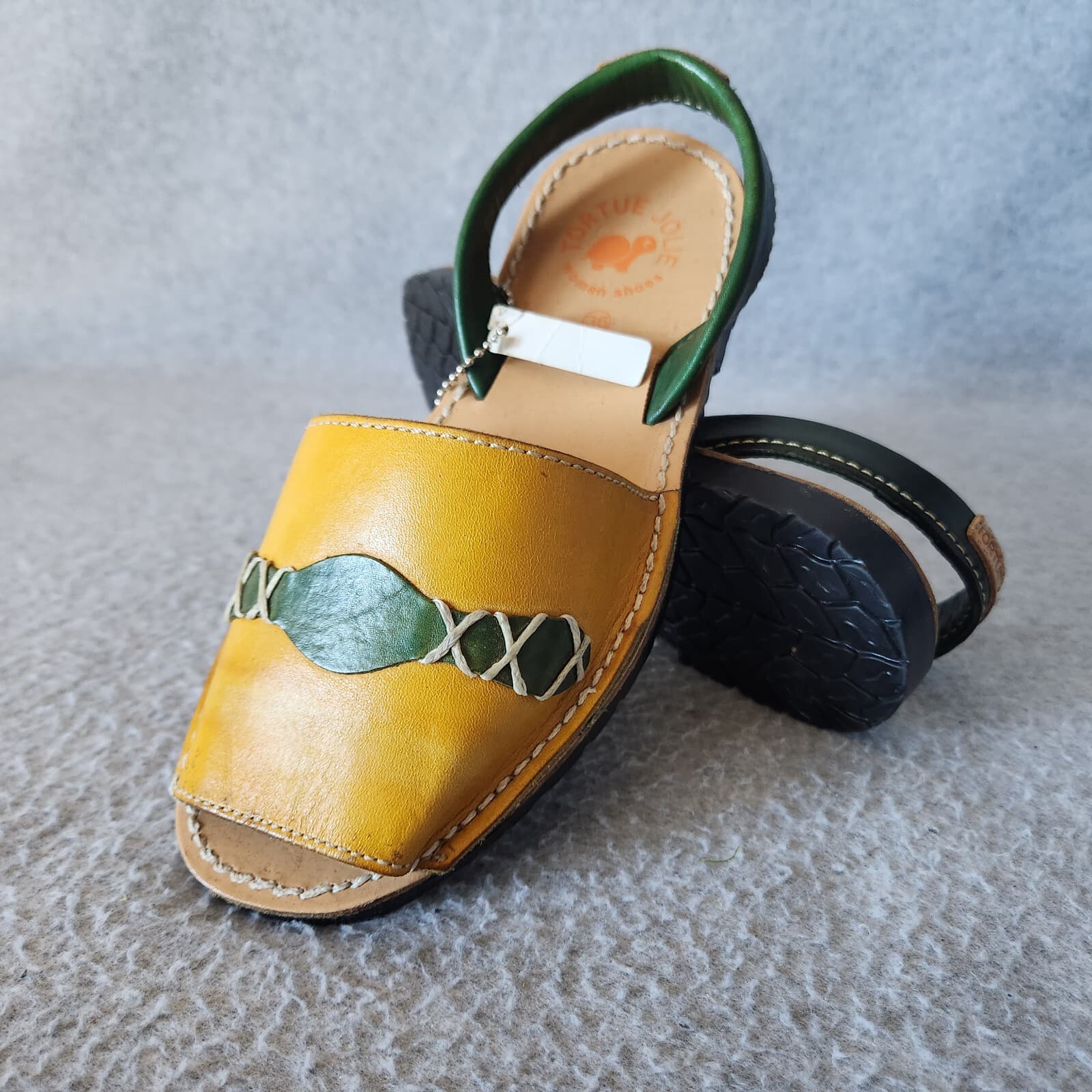 NWoB Tortue Jolie Leather Menorcan Sandal Peep Toe Slingback Yellow Green EU36 - Thumbnail 2