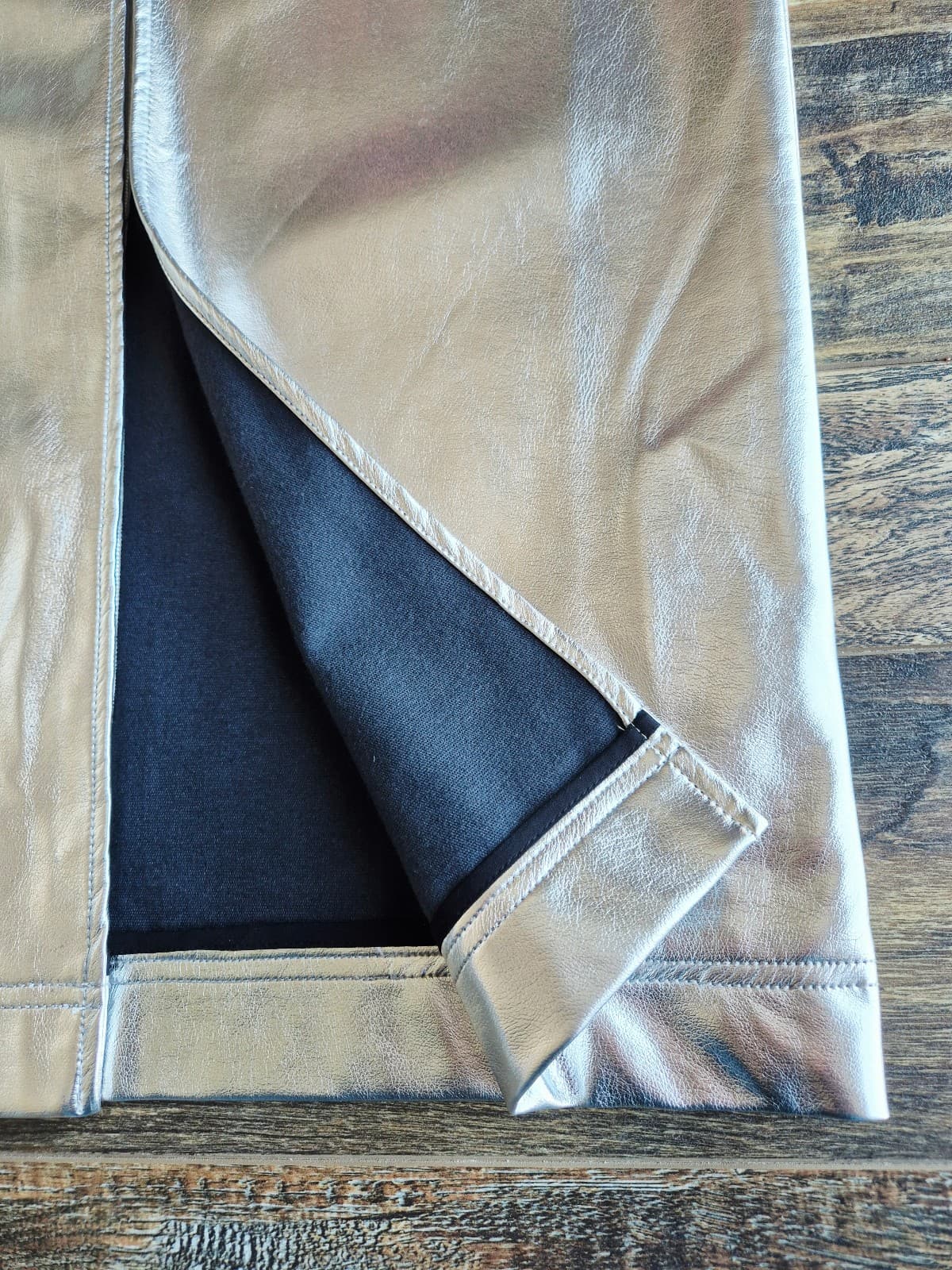 by Anthropologie Silver Metallic Faux Leather Midi Pencil Skirt Front-Slit Sz.S - Thumbnail 8