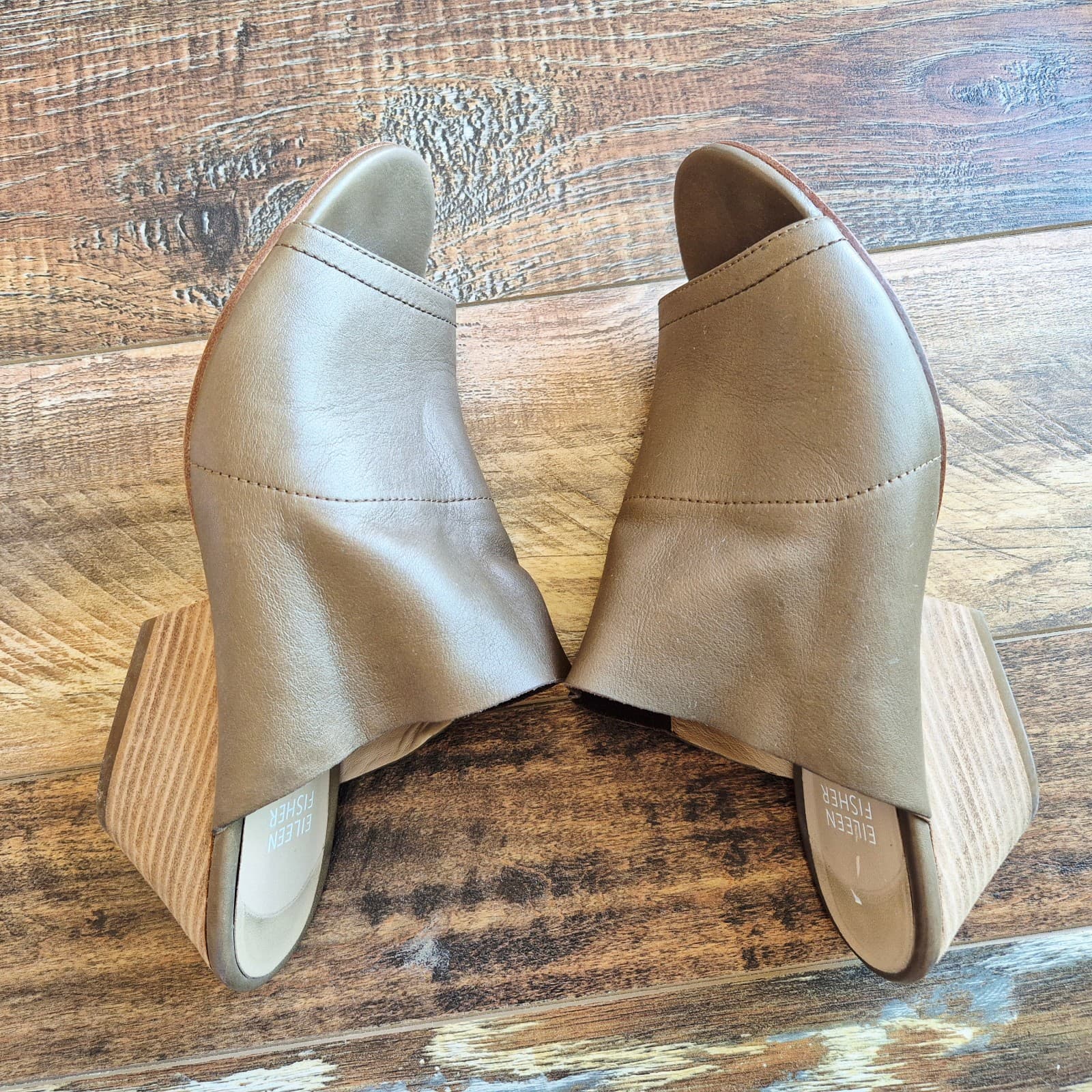 EILEEN FISHER JUJU Slid Sandal Peep-Toe Wood-Stacked Heel Rye/Green Leather US8 - Thumbnail 4
