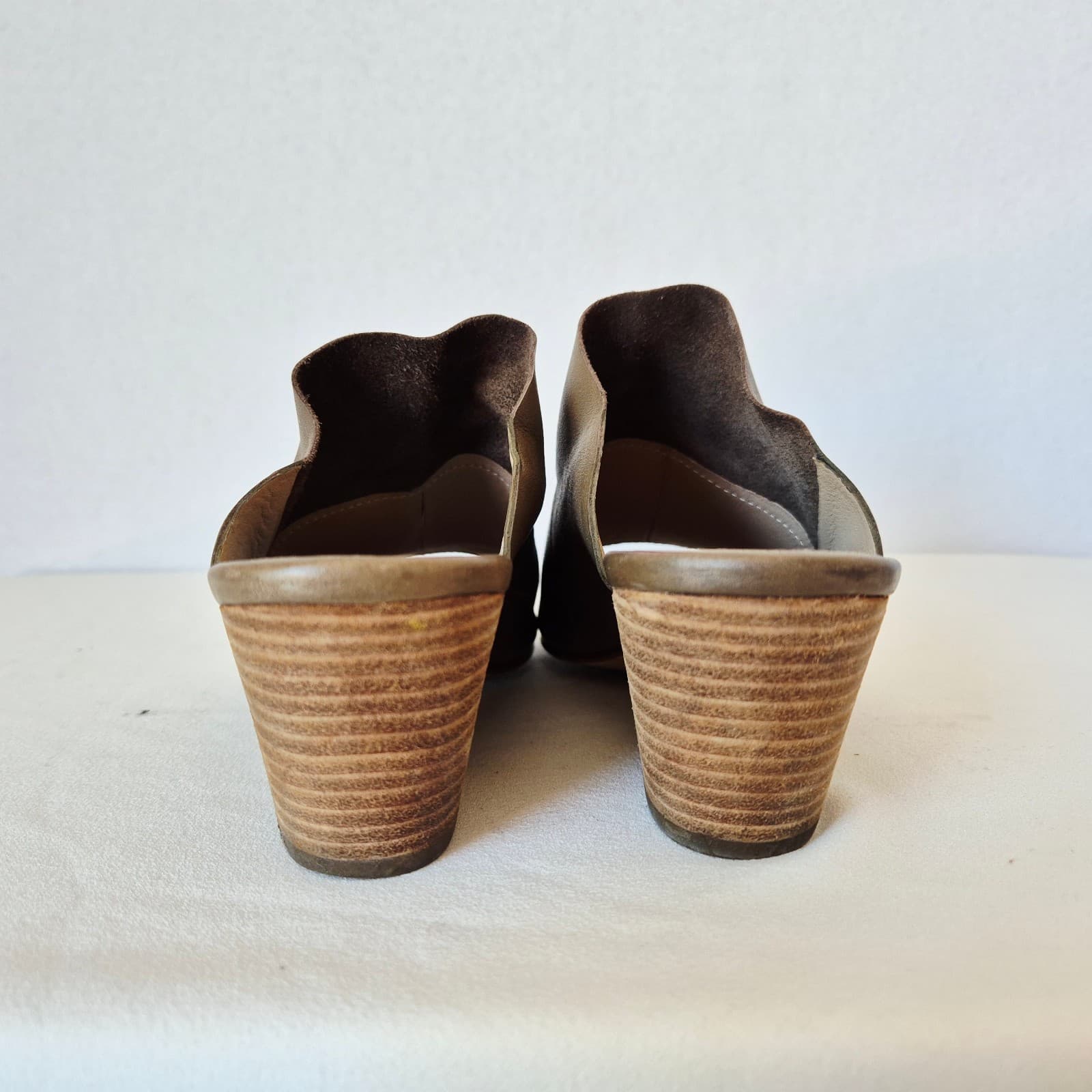 EILEEN FISHER JUJU Slid Sandal Peep-Toe Wood-Stacked Heel Rye/Green Leather US8 - Thumbnail 8
