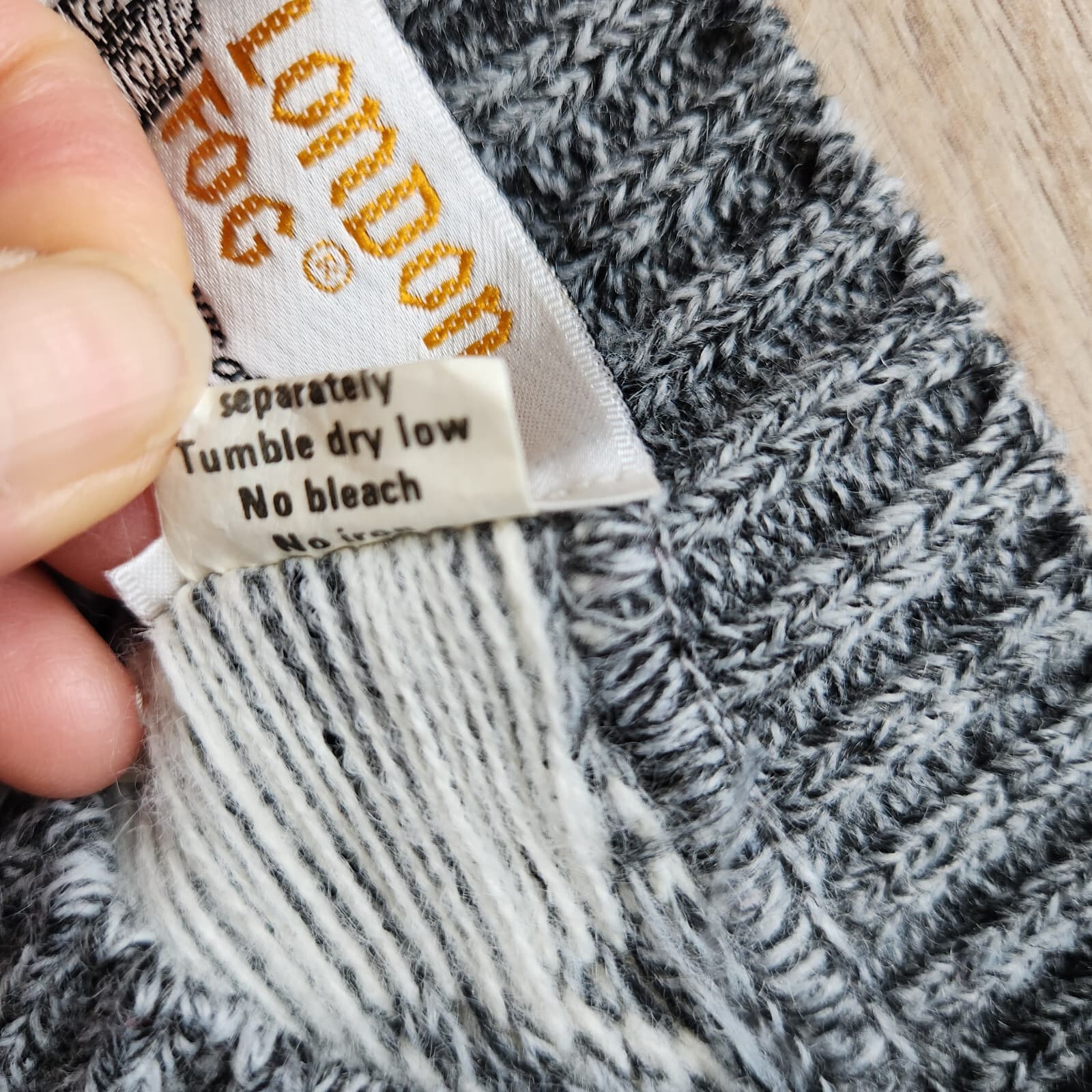 Vintage London Fog Grandpa Wool Blend Check Sweater Crew Neck Sz.M Made in USA - Thumbnail 7
