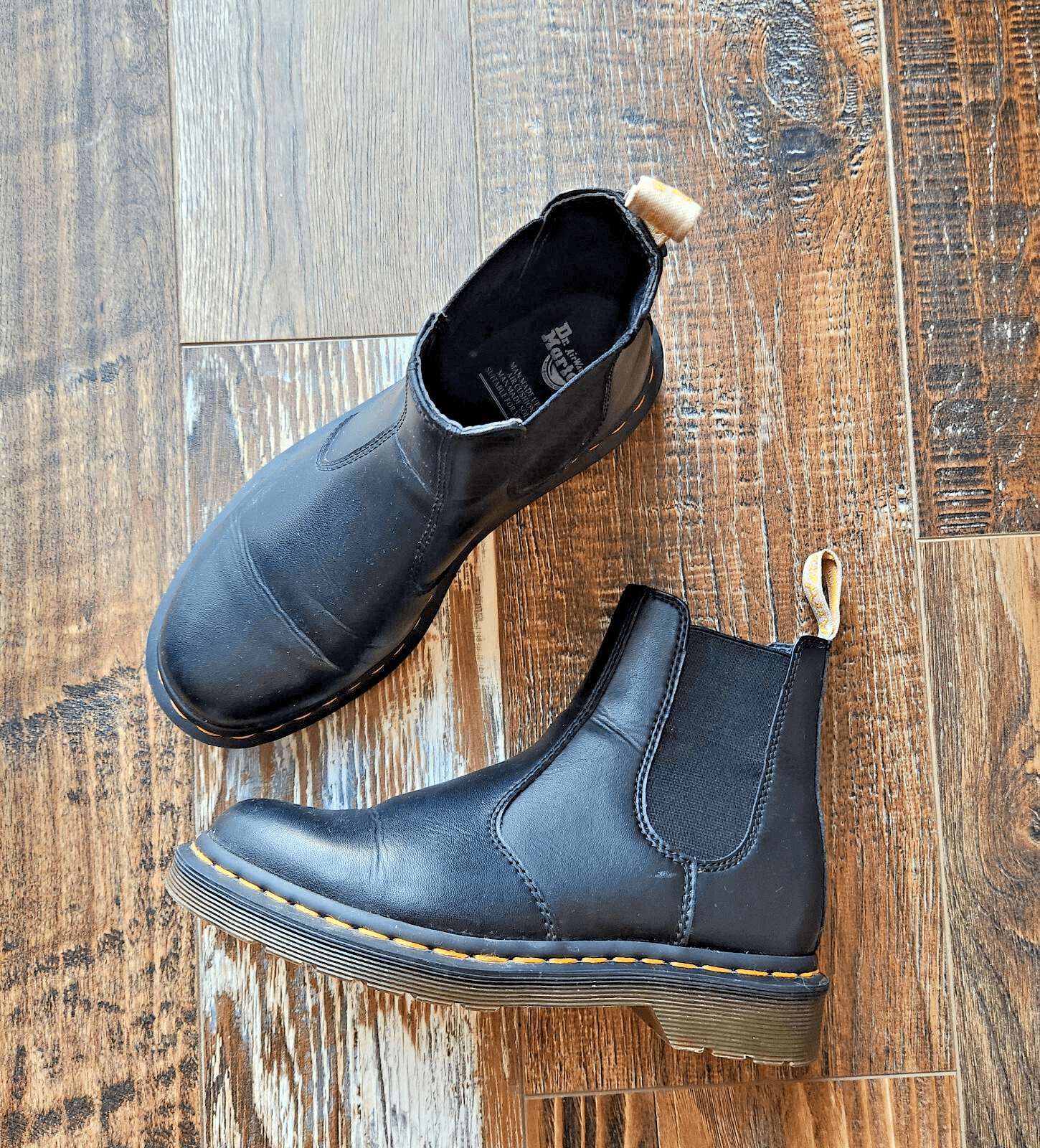 Dr. Martens Vegan 2976 Felix Rub Off Black Chelsea Boots Unisex EU38 USW7 M6 - Thumbnail 2