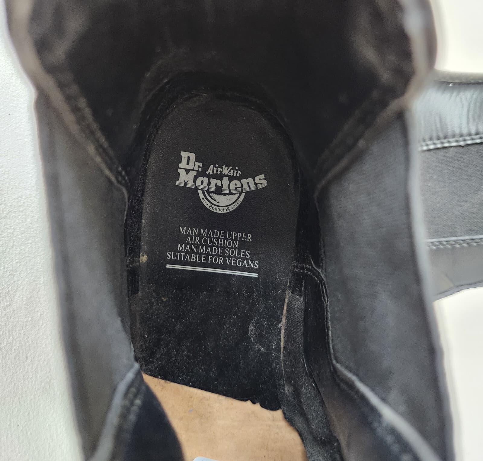 Dr. Martens Vegan 2976 Felix Rub Off Black Chelsea Boots Unisex EU38 USW7 M6 - Thumbnail 16