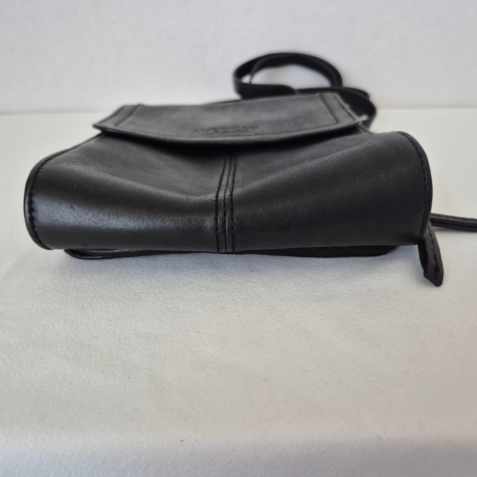 American Leather Co. Black Leather Kansas Travel Organizer Crossbody Bag - Thumbnail 11