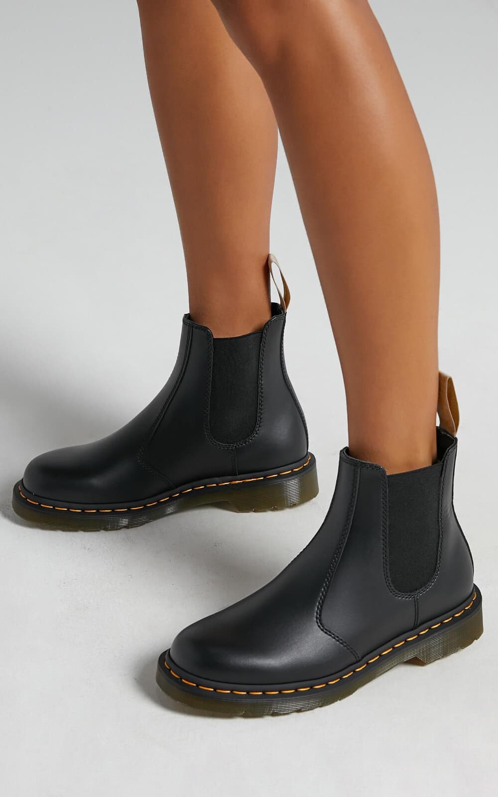 Dr. Martens Vegan 2976 Felix Rub Off Black Chelsea Boots Unisex EU38 USW7 M6 - Thumbnail 4