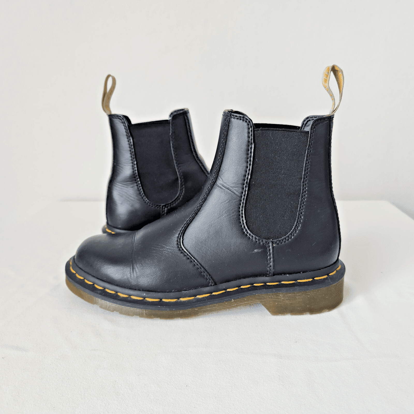 Dr. Martens Vegan 2976 Felix Rub Off Black Chelsea Boots Unisex EU38 USW7 M6 - Thumbnail 6