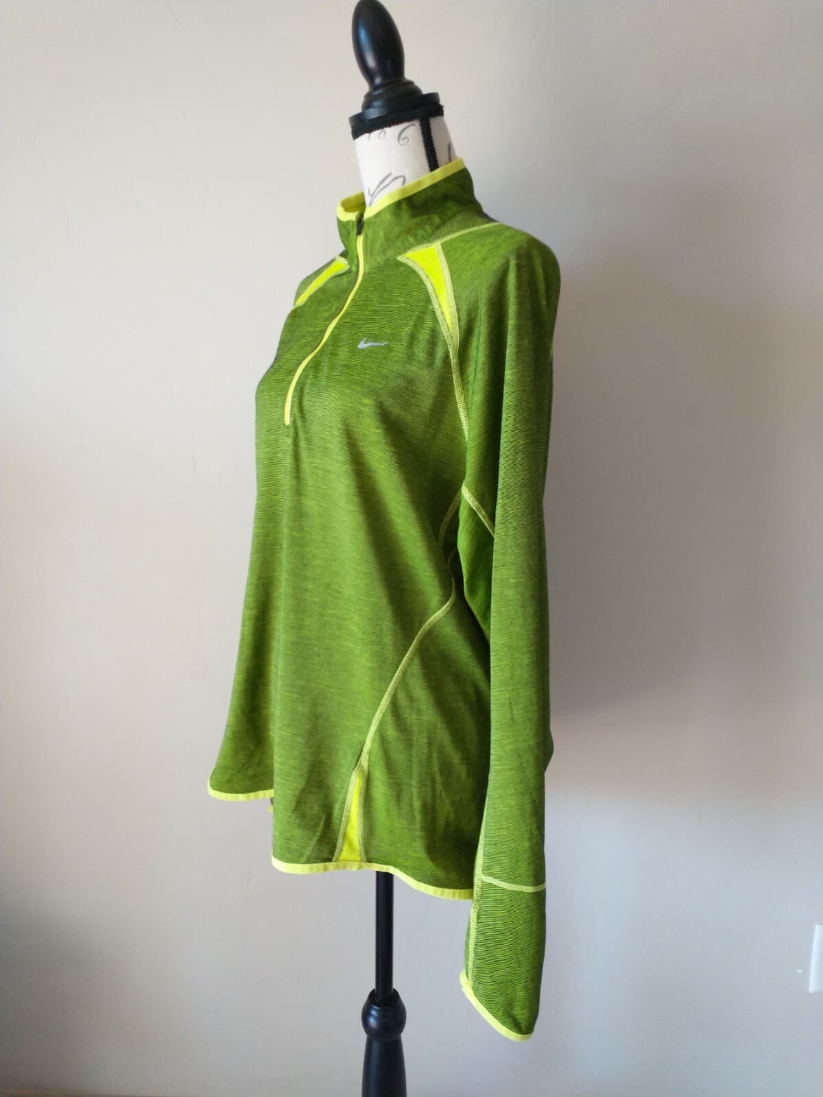 Nike Dri-Fit Women Running Element Pullover Top 1/4Zip Long Sleeve Green Sz.L - Thumbnail 3