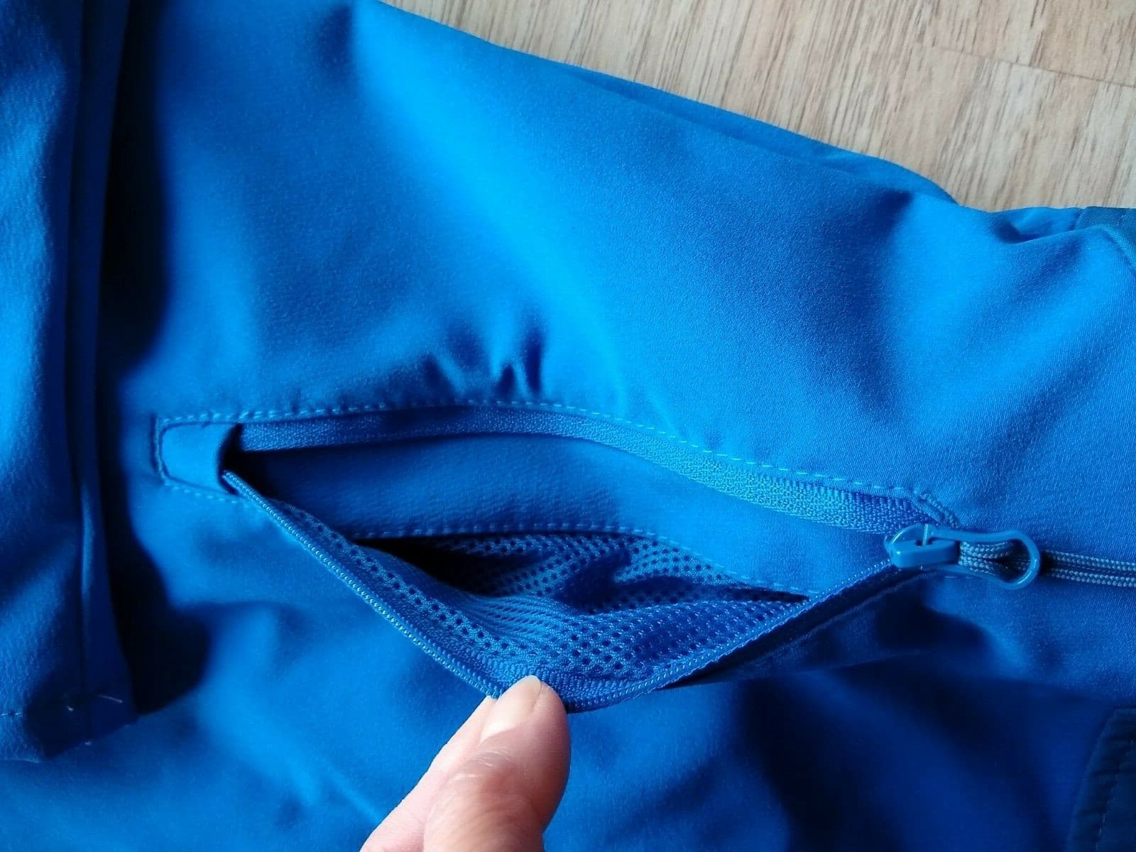 Mountain Warehouse Men Waterproof Windbreaker Jacket Hood Zip Pockets Blue Sz.M - Thumbnail 3