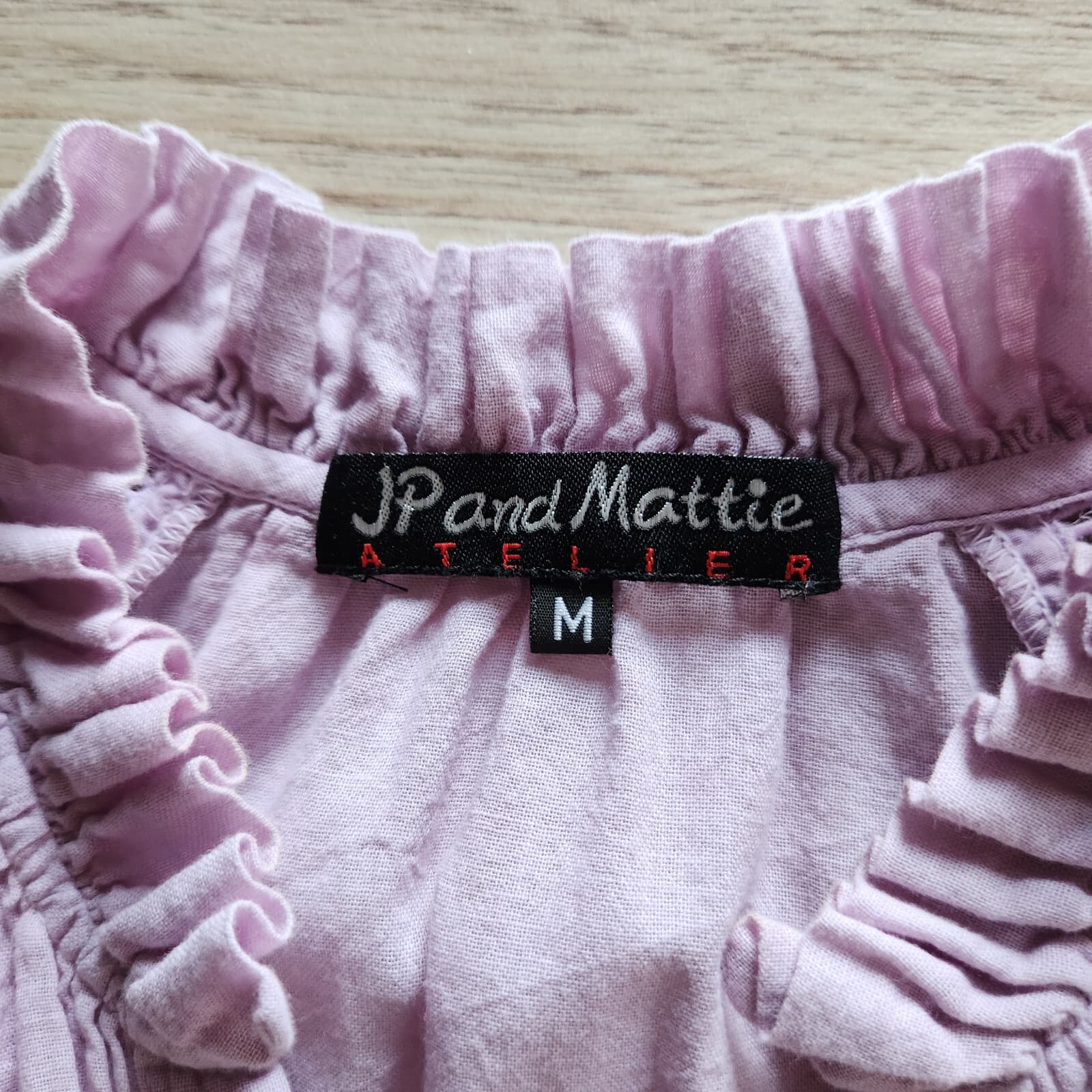 JP and Mattie Embroidered Pearl Button Front Blouse Ruffle V-Neck Purple Sz.M - Thumbnail 9