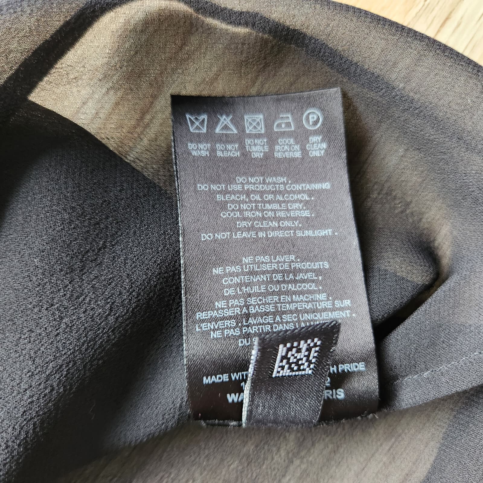 EUC Ted Baker 100% Silk Sheer Chiffon Ruffle Blouse 3/4 Kimono Sleeve Black Sz.2 - Thumbnail 9