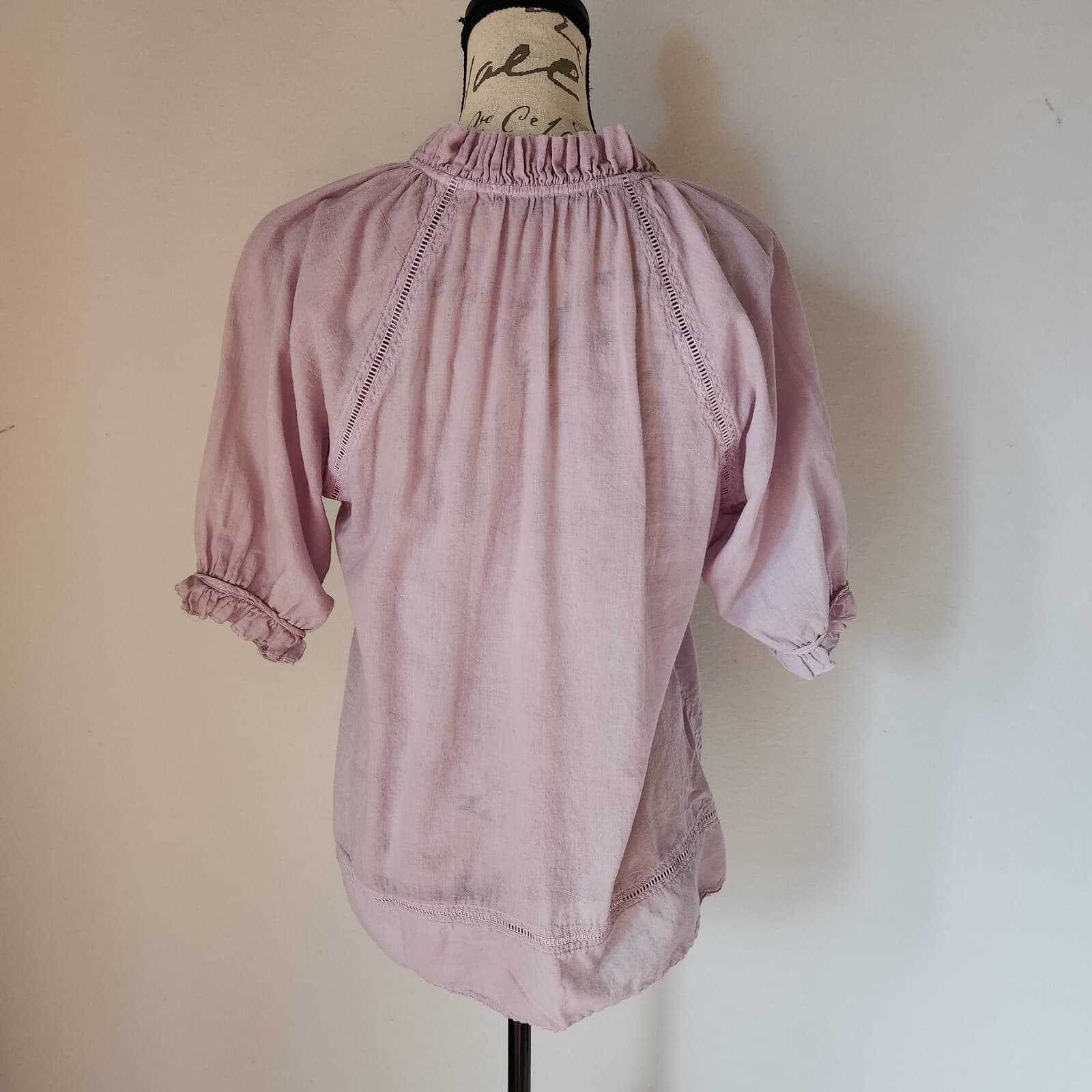 JP and Mattie Embroidered Pearl Button Front Blouse Ruffle V-Neck Purple Sz.M - Thumbnail 4