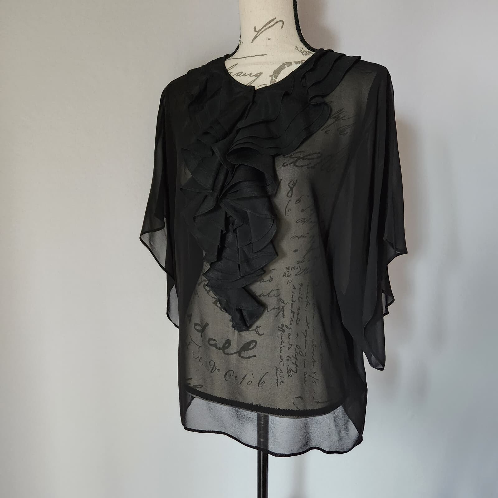 EUC Ted Baker 100% Silk Sheer Chiffon Ruffle Blouse 3/4 Kimono Sleeve Black Sz.2 - Thumbnail 2