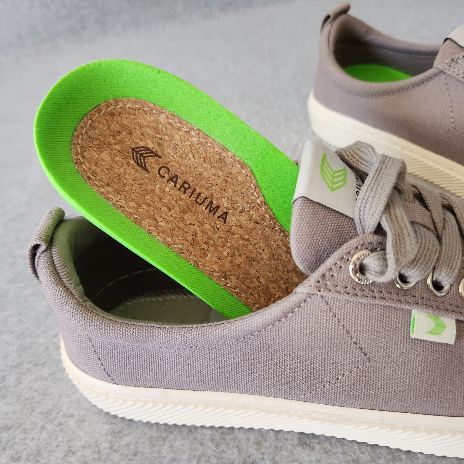 EUC Cariuma OCA Low Mystic Grey Canvas Sneakers Cork Insert Unisex US M8.5 W10 - Thumbnail 14