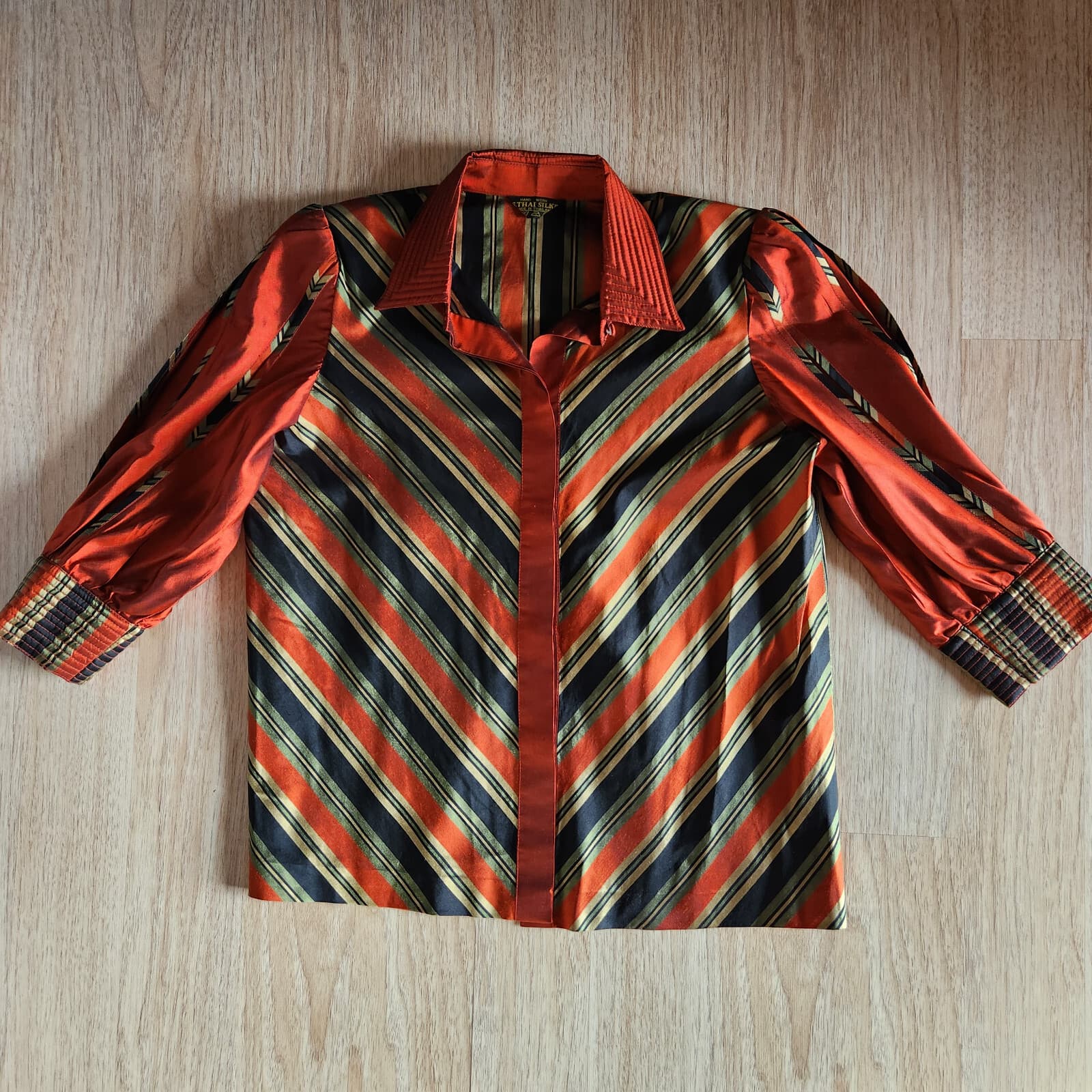 J.S Thai Silk Handmade 100% Silk Blouse Button-Up 3/4 Sleeve Stripe Red Bust 42" - Thumbnail 5