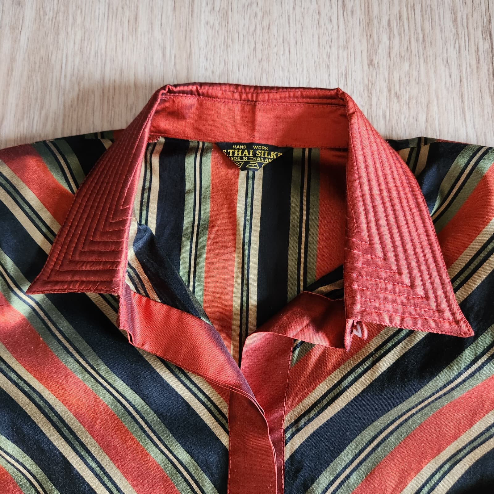 J.S Thai Silk Handmade 100% Silk Blouse Button-Up 3/4 Sleeve Stripe Red Bust 42" - Thumbnail 10