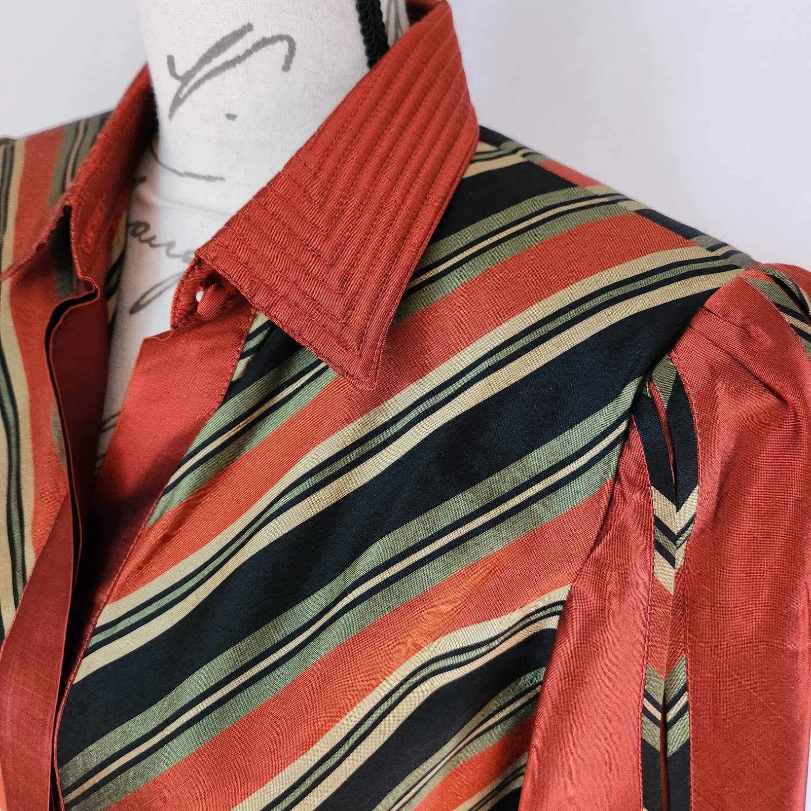 J.S Thai Silk Handmade 100% Silk Blouse Button-Up 3/4 Sleeve Stripe Red Bust 42" - Thumbnail 3