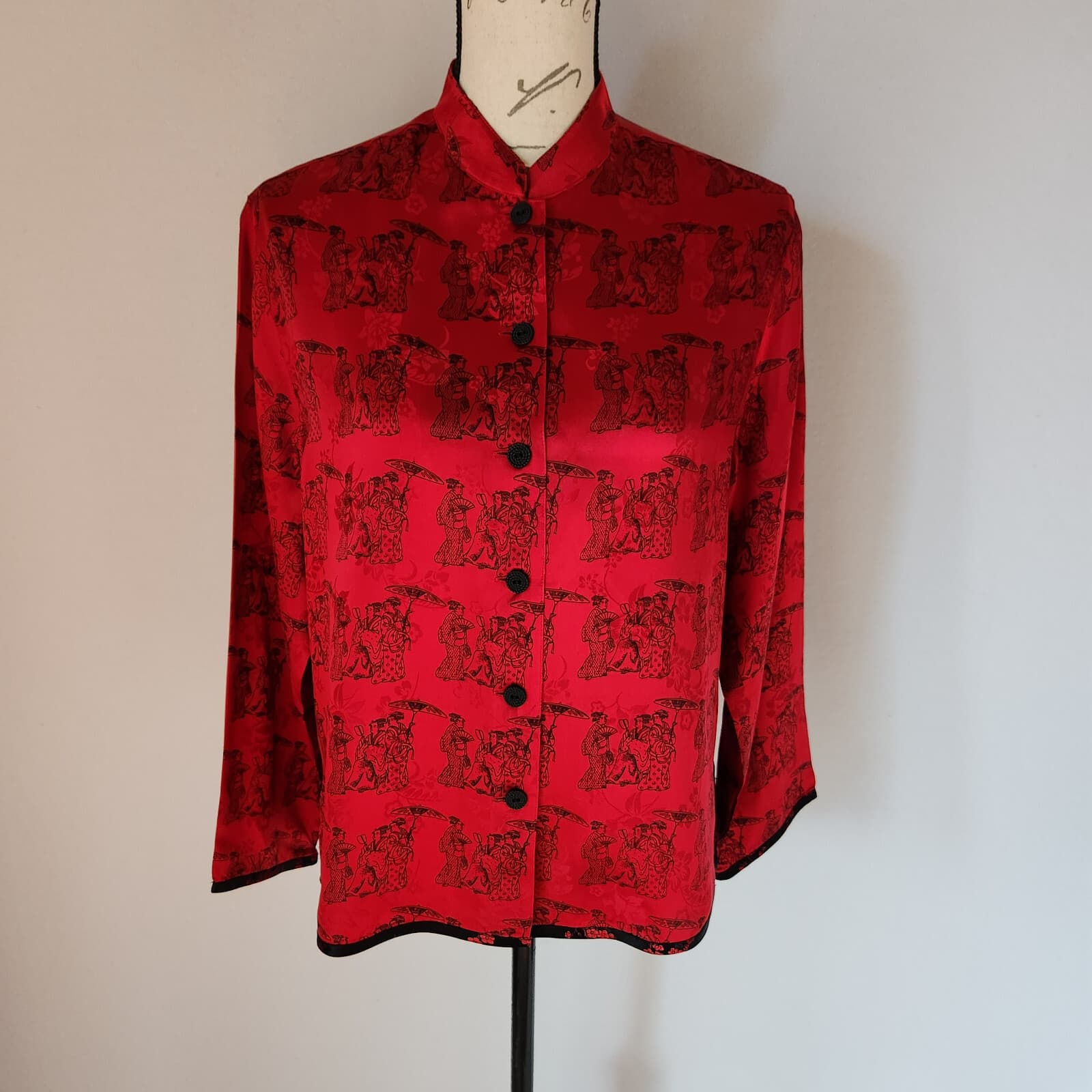 Vintage Chico's Design Silk Satin Japanese Mandarin Neck Blouse Button Red Sz.1 - Thumbnail 2