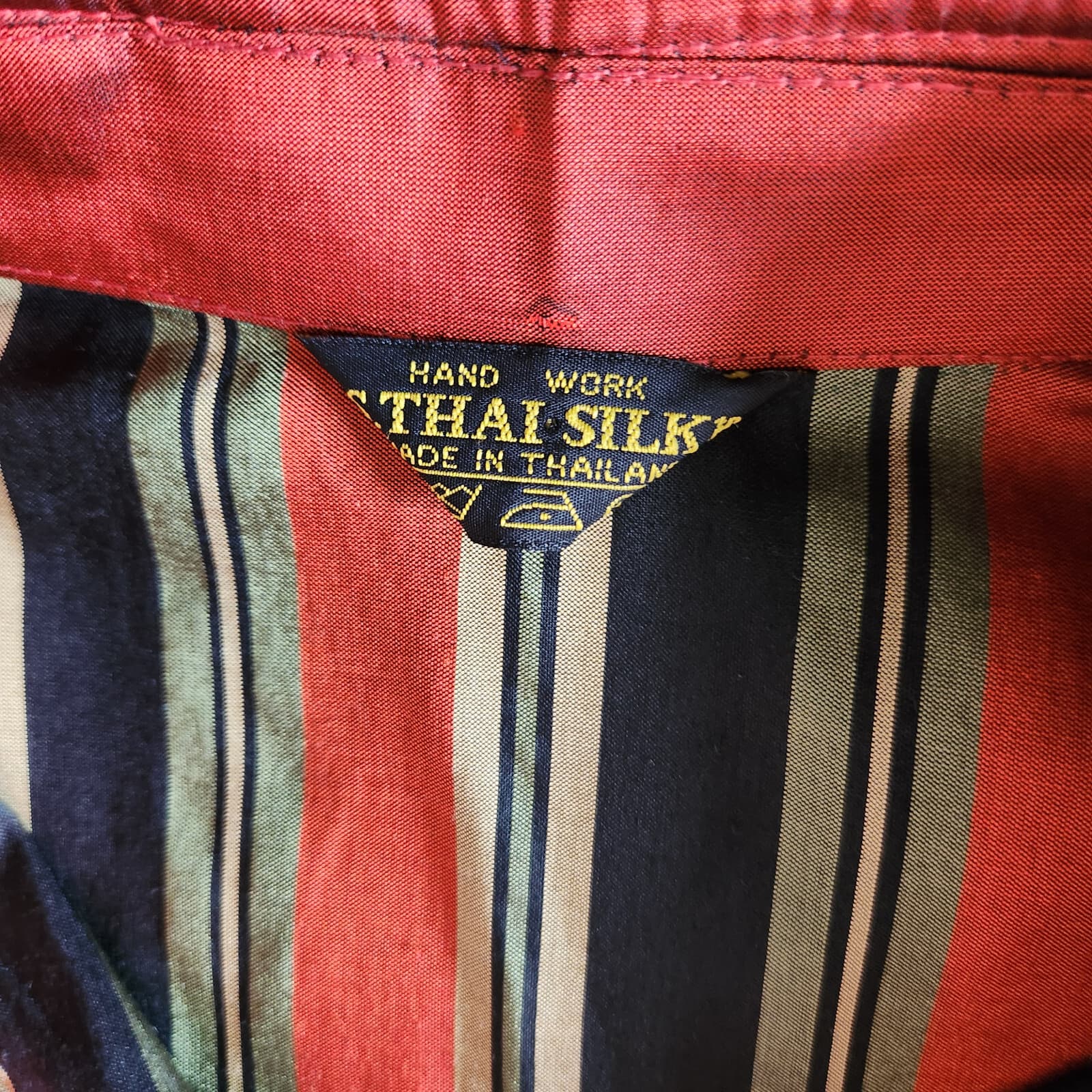 J.S Thai Silk Handmade 100% Silk Blouse Button-Up 3/4 Sleeve Stripe Red Bust 42" - Thumbnail 11