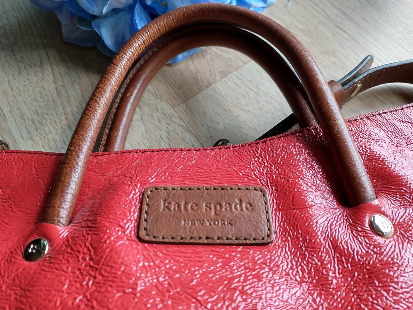Kate Spade Brown Leather Red Texture Patent Shoulder Tote Bag - Thumbnail 4