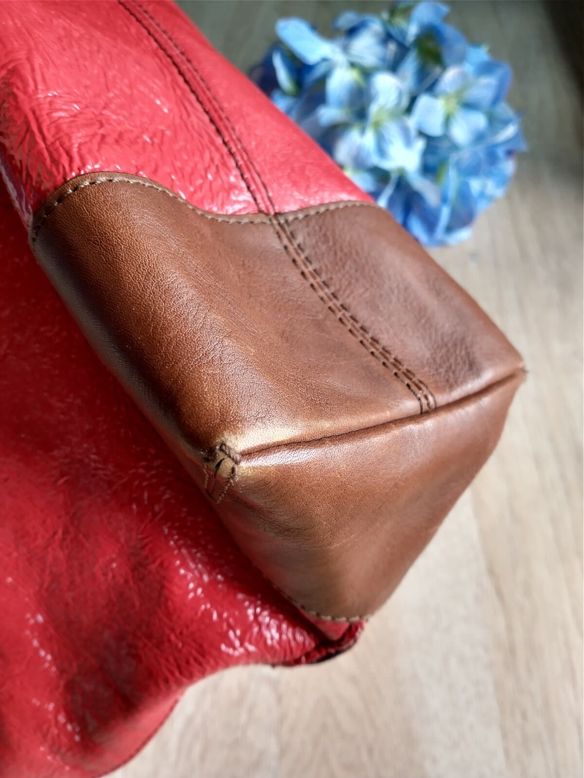 Kate Spade Brown Leather Red Texture Patent Shoulder Tote Bag - Thumbnail 7