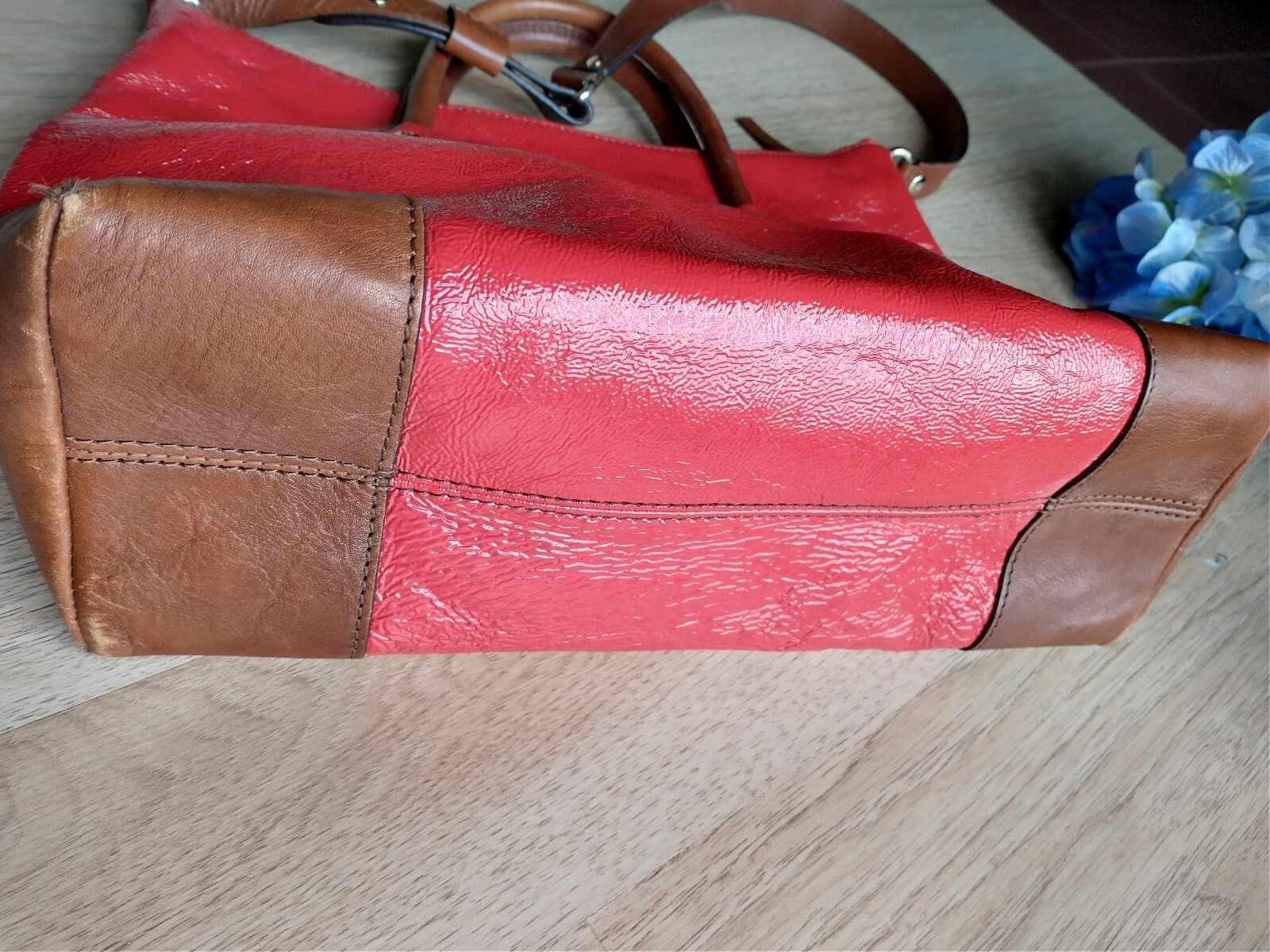 Kate Spade Brown Leather Red Texture Patent Shoulder Tote Bag - Thumbnail 8