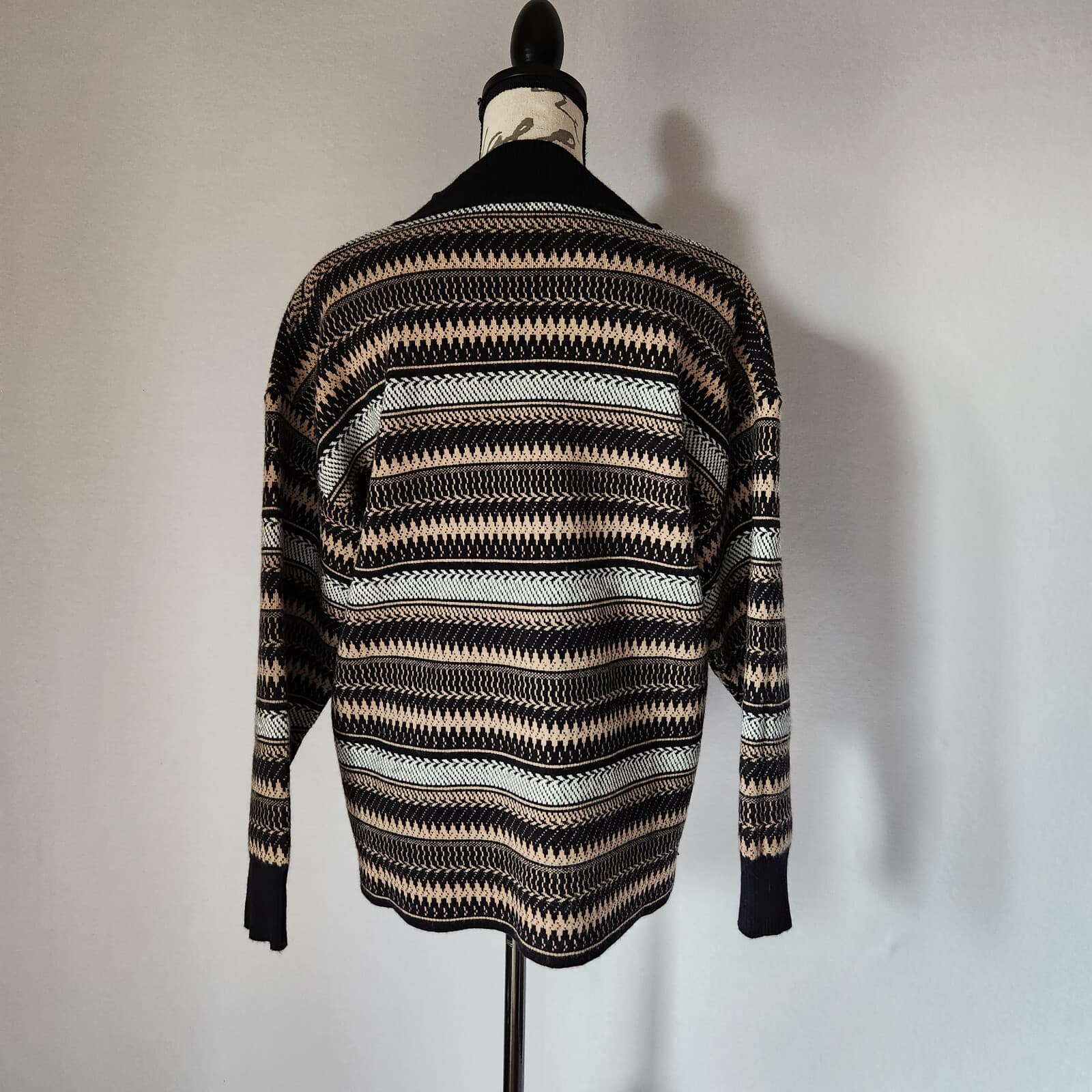 Dazy Chevron Stripe V-Neck Sweater Pullover Drop Shoulder Multicolor Women Sz.M - Thumbnail 6