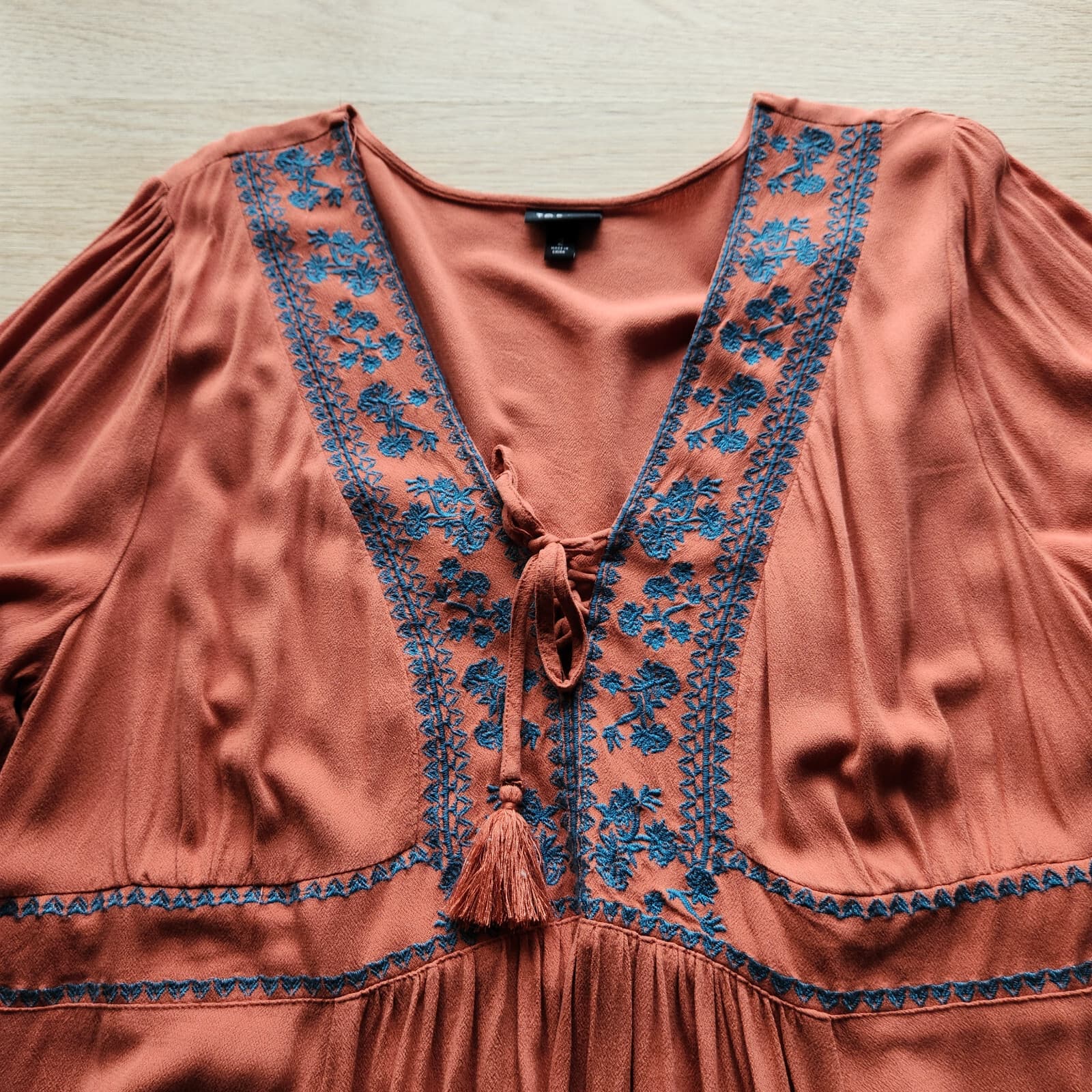 Torrid Babydoll Rayon Crepe Embroidered Tassel Boho Top Long Sleeve Rust Sz.2 - Thumbnail 6