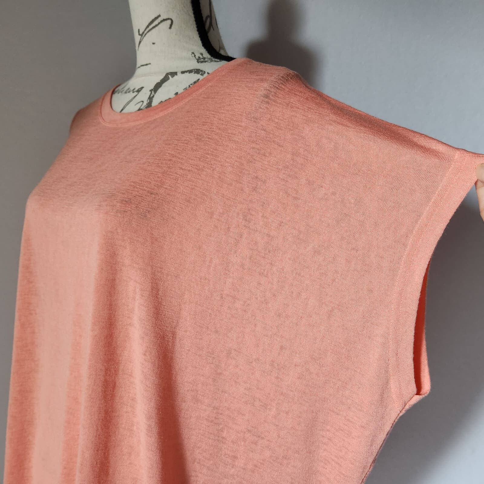 EUC Athleta Women's 1X Release Tee Activewear Drop Shoulder Modal Island Coral - Thumbnail 5