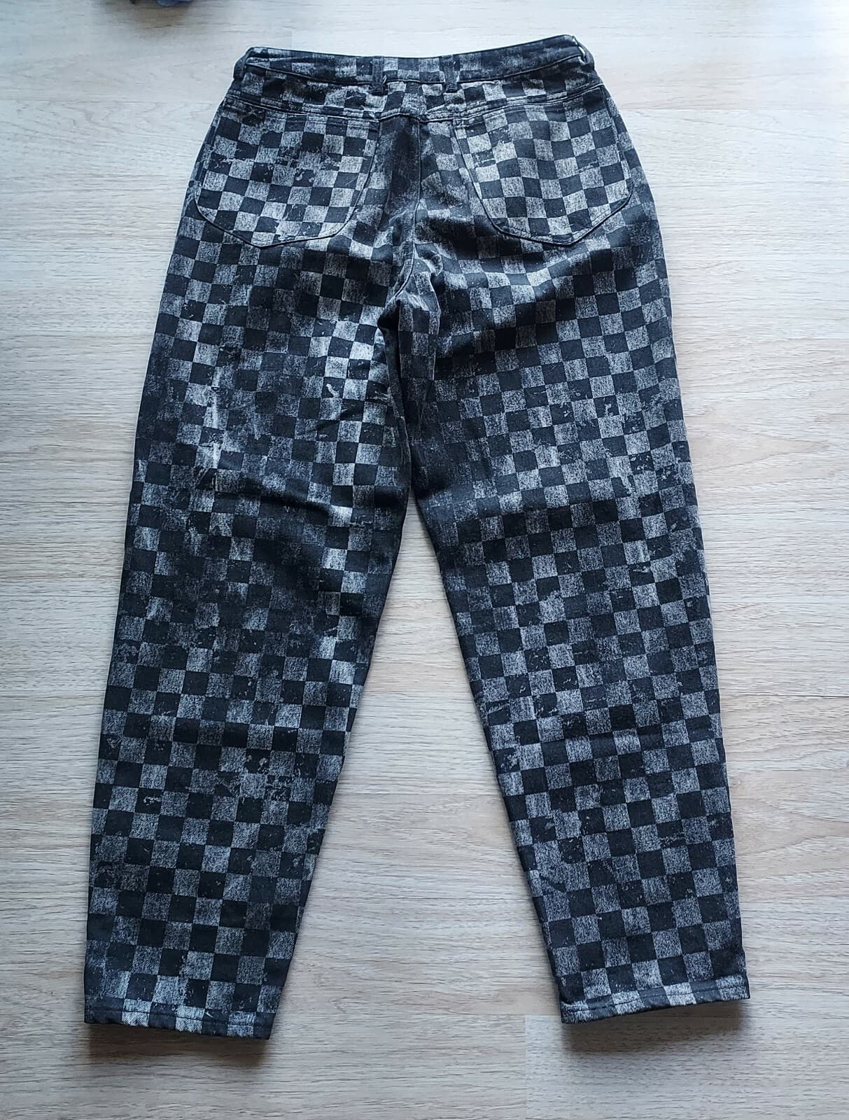Marc Jacobs Checkboard High Rise Mom Jeans Front-Pleat Black Gray Women Sz.27 - Thumbnail 6