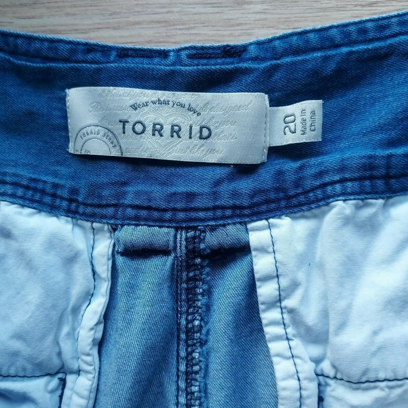 Torrid Chambray 3" Shorts Zip Pocket Blue 100% Cotton Women Plus Size 20 - Thumbnail 6