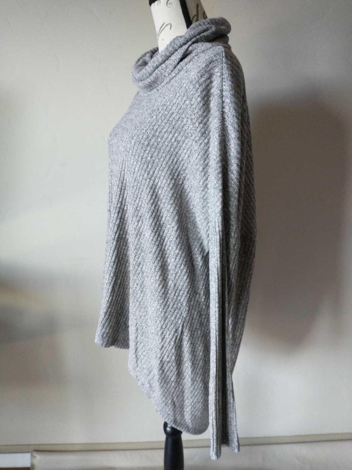 Saturday Sunday Anthropologie Cowlneck Sweatshirt Ripped Knit Hi-low Gray Sz.M/L - Thumbnail 4