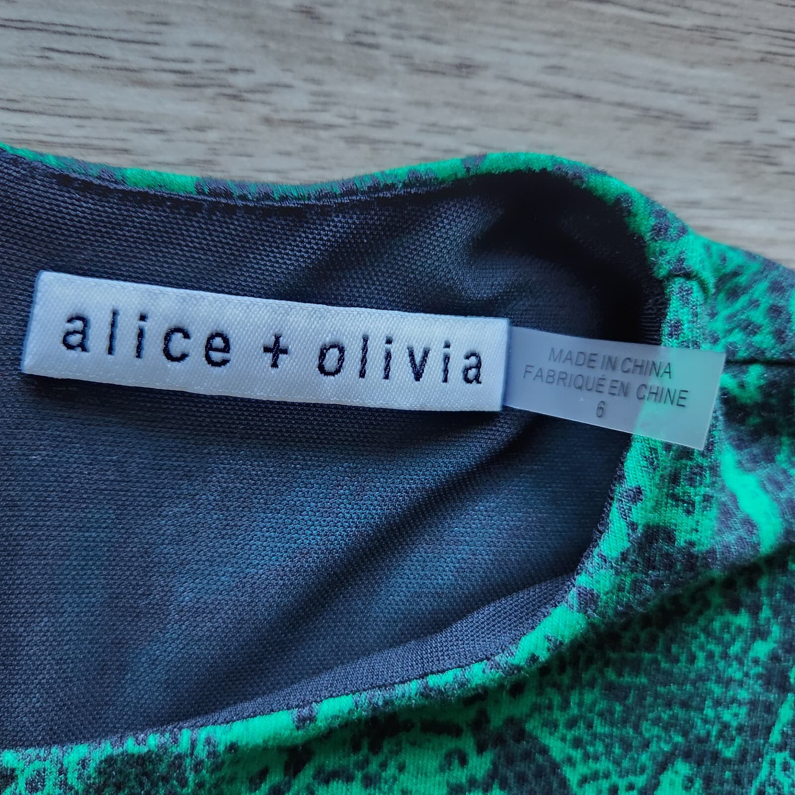 Alice + Olivia Delora Snake-Print Sleeveless Crewneck Mini Dress Green Women's 6 - Thumbnail 9