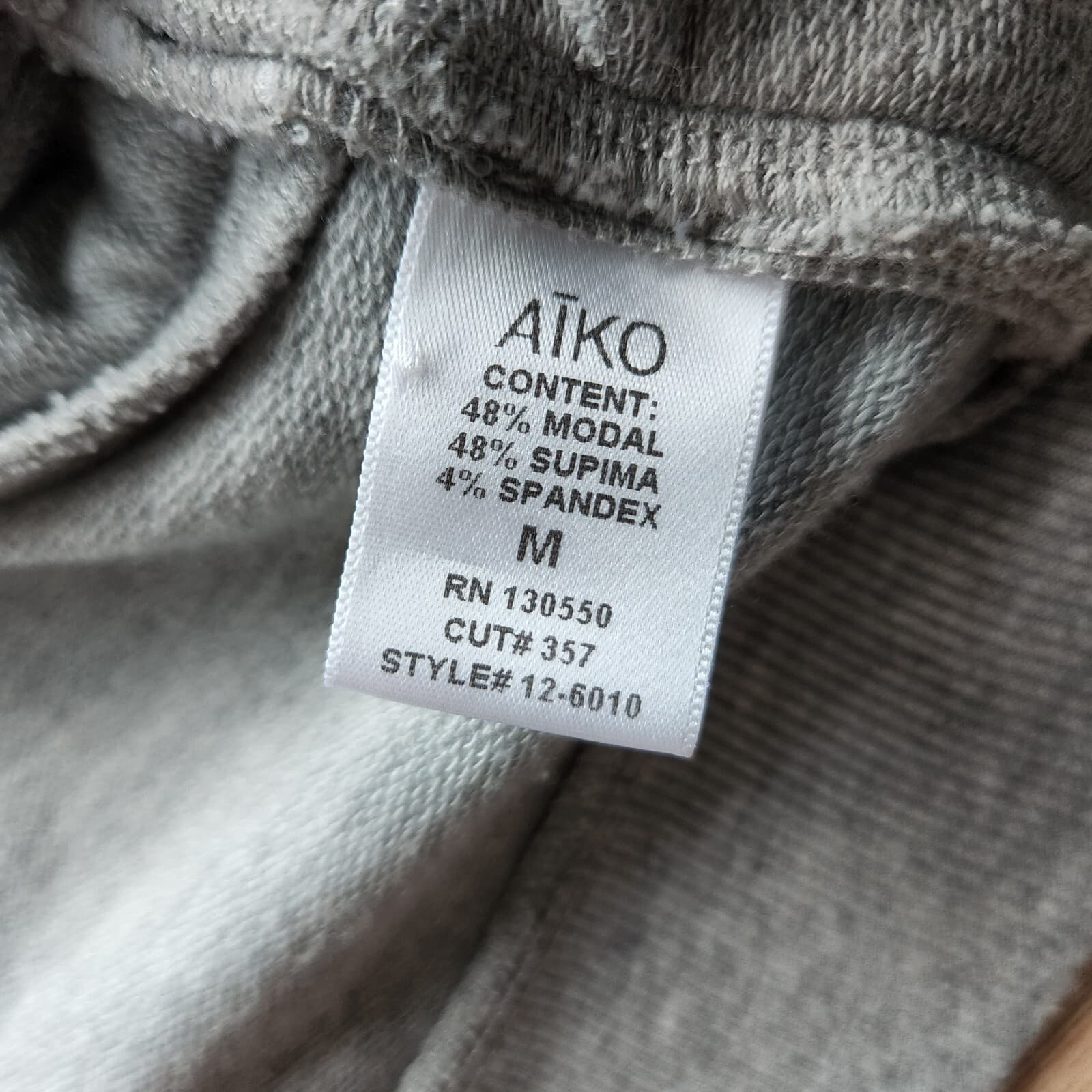 AiKO Open Front Crop Hooded Sweatshirt Short Sleeve Pocket Grey Women Sz.M USA - Thumbnail 9