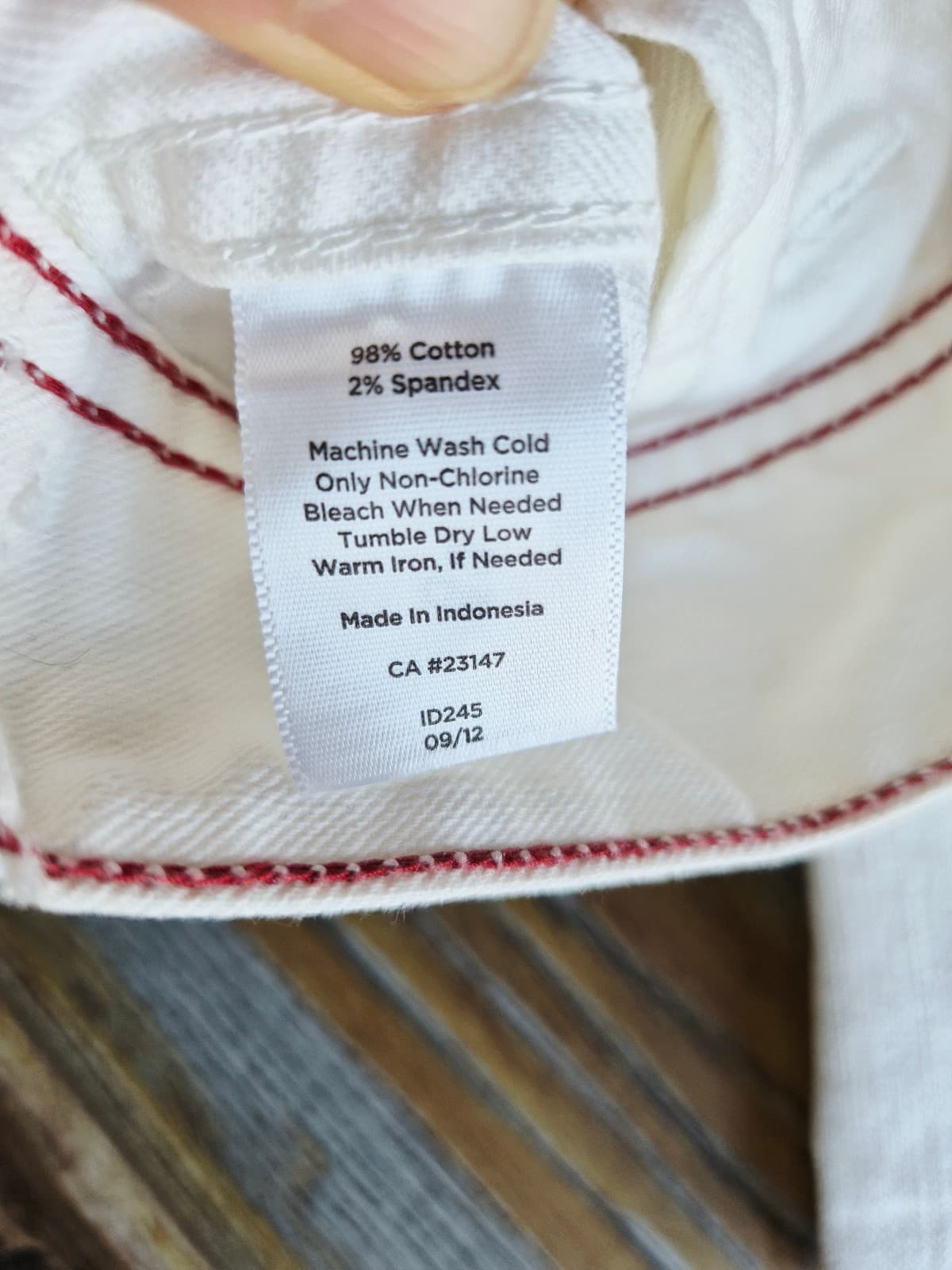 NWoT Talbots Classic Denim Trucker Jacket Metal Button Cotton Blend White Size M - Thumbnail 11